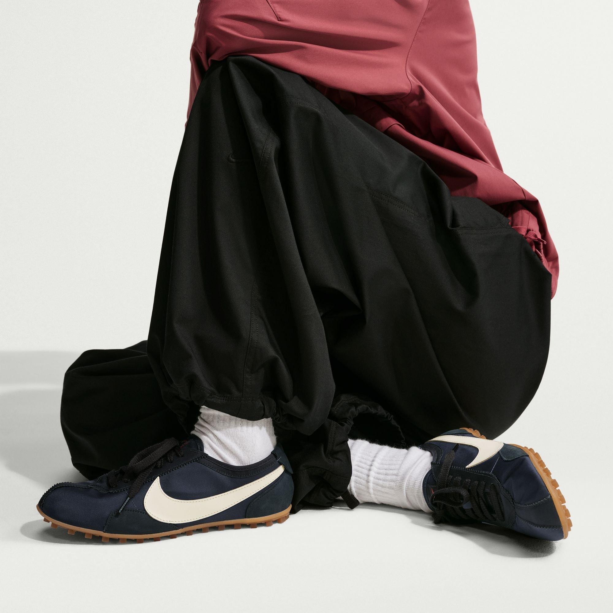 Off Noir/Sail - Nike - Womens Moon Shoe Trainers - 3