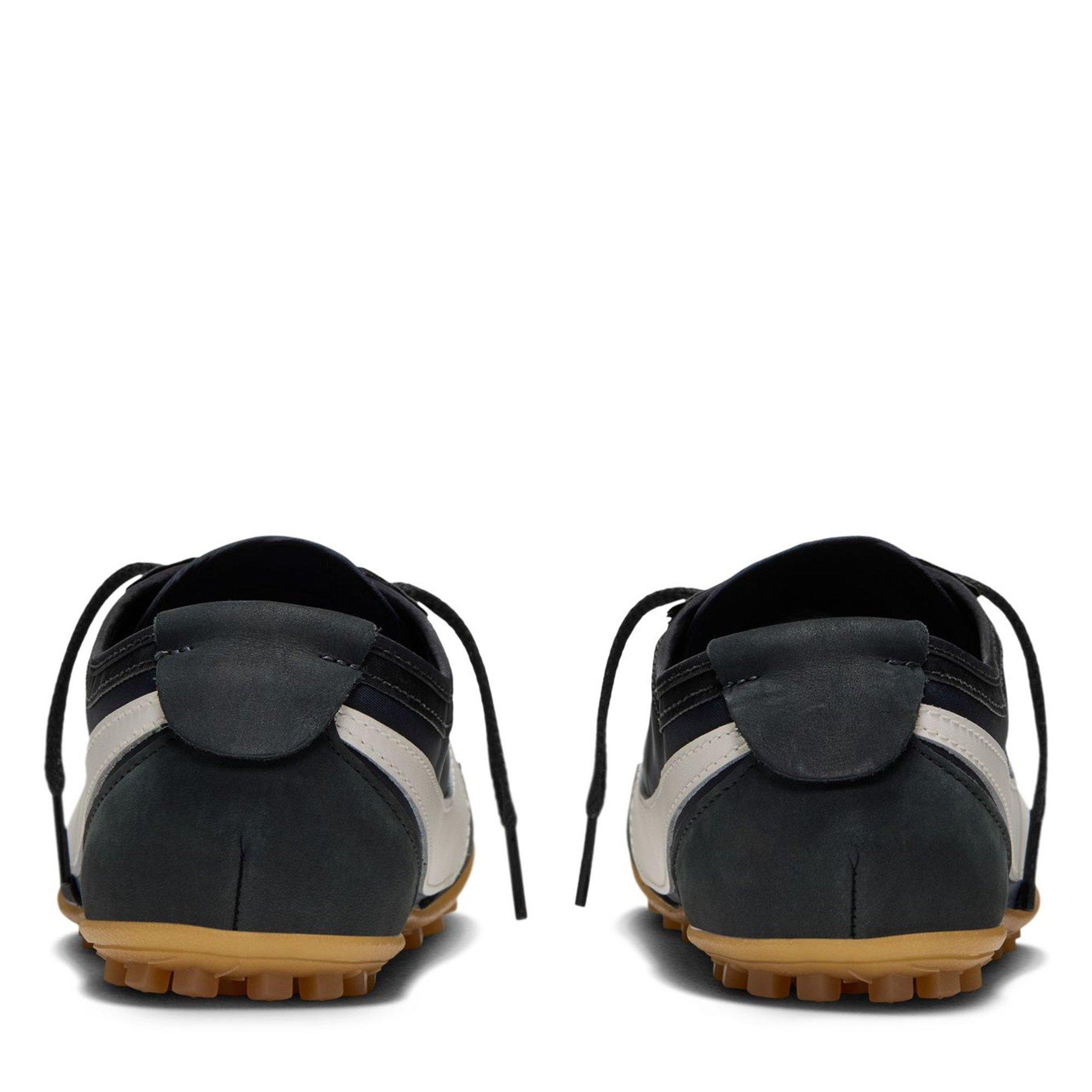 Off Noir/Sail - Nike - Womens Moon Shoe Trainers - 6