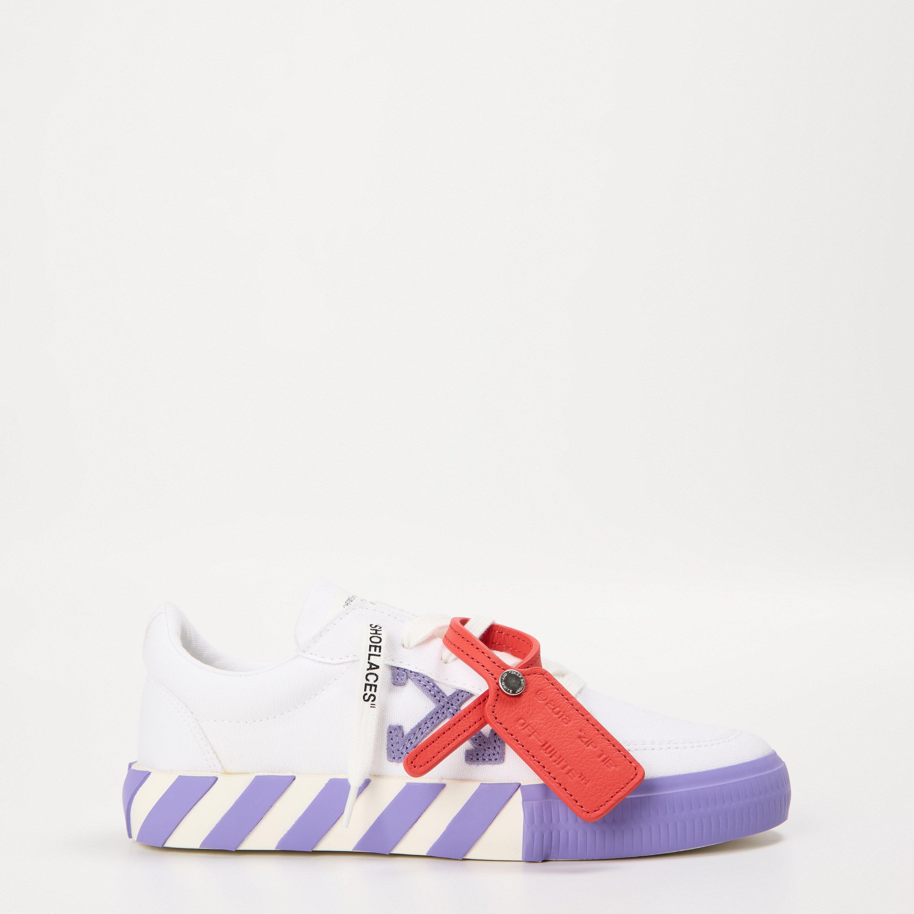Wit/Paars - Off White - Women's Low Vulcanised Canvas Sneakers, Iconic Arrows Motif - 1