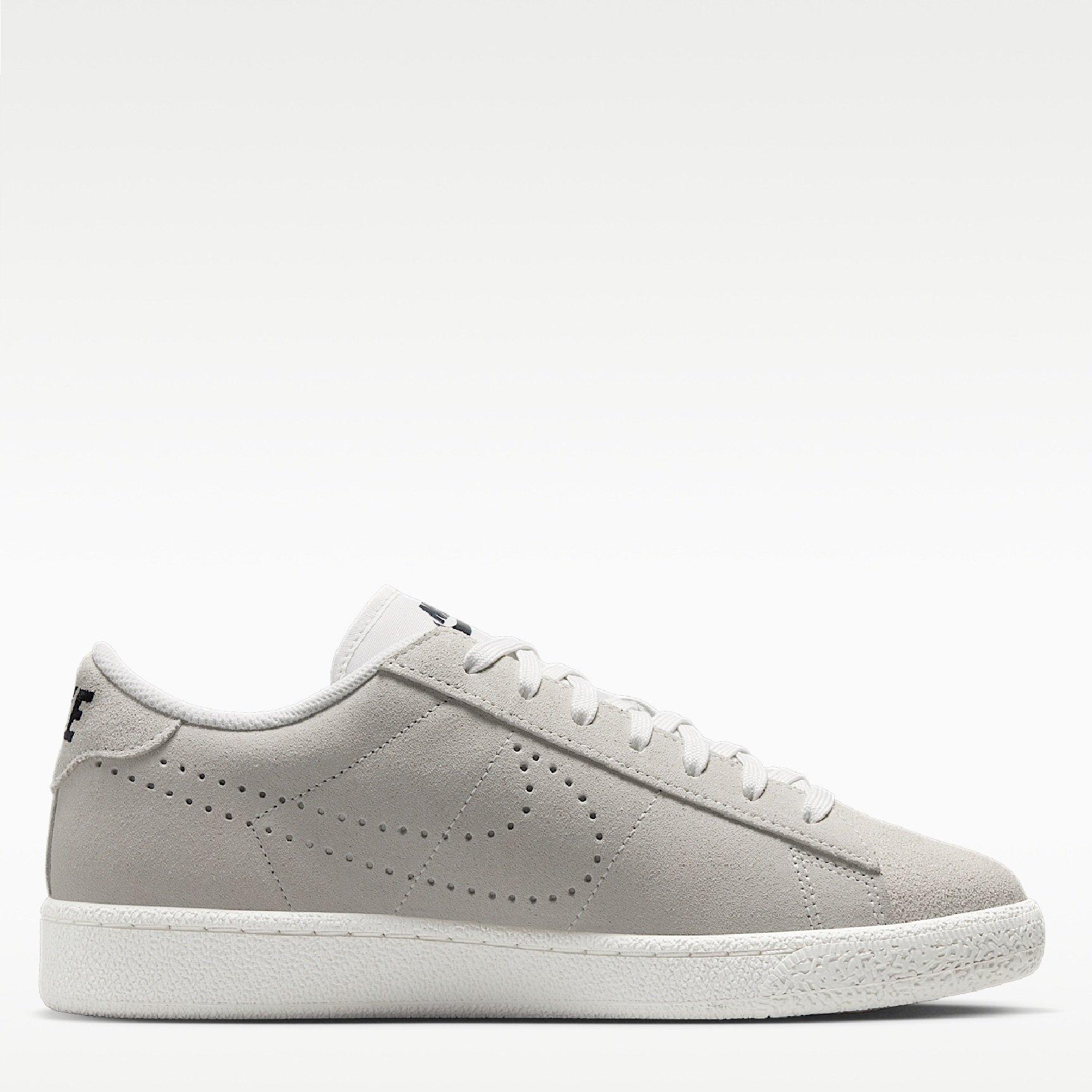 Sail/Black - Nike - Women's Low-Top Trainers - 1