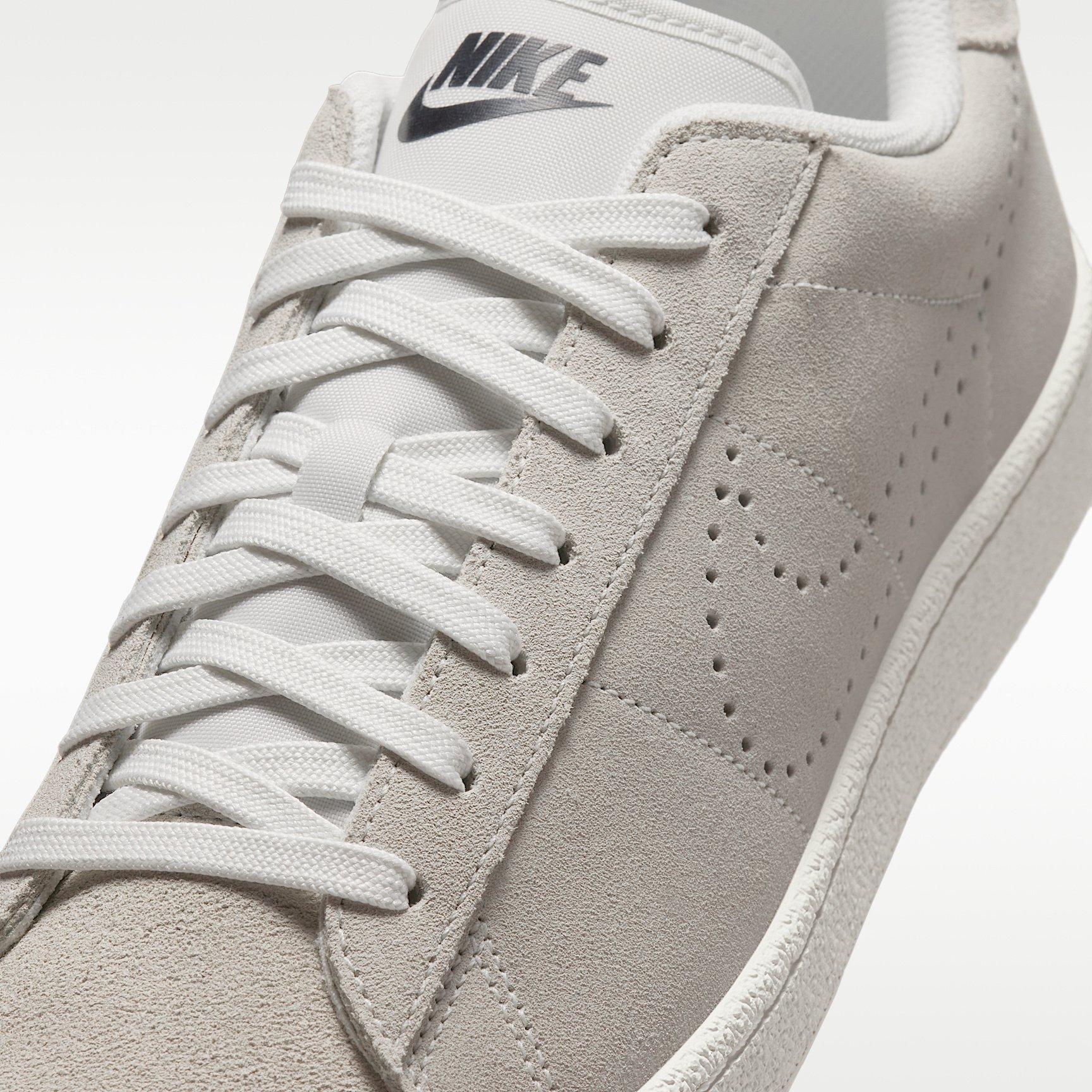 Sail/Black - Nike - Women's Low-Top Trainers - 7