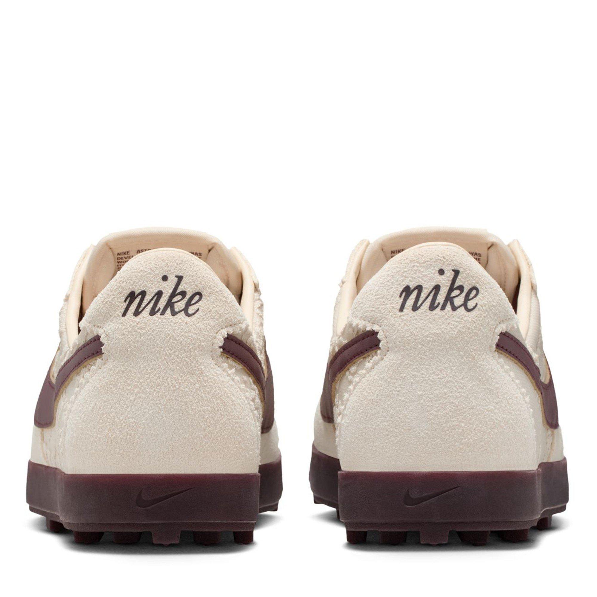 Cream/Burgundy - Nike - Women's Low-Top Trainers - 5