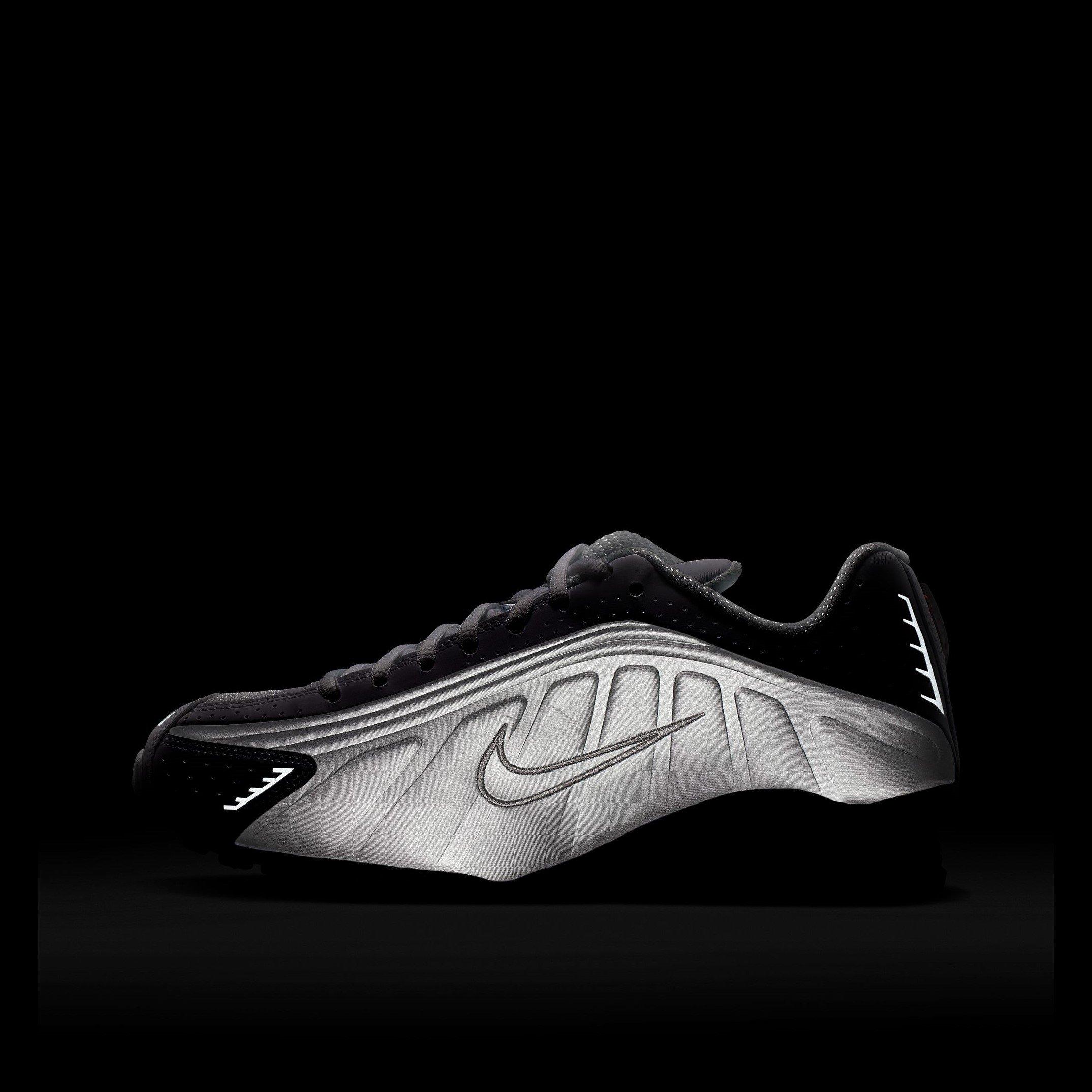 White/White - Nike - Shox R4 Sneakers - 8