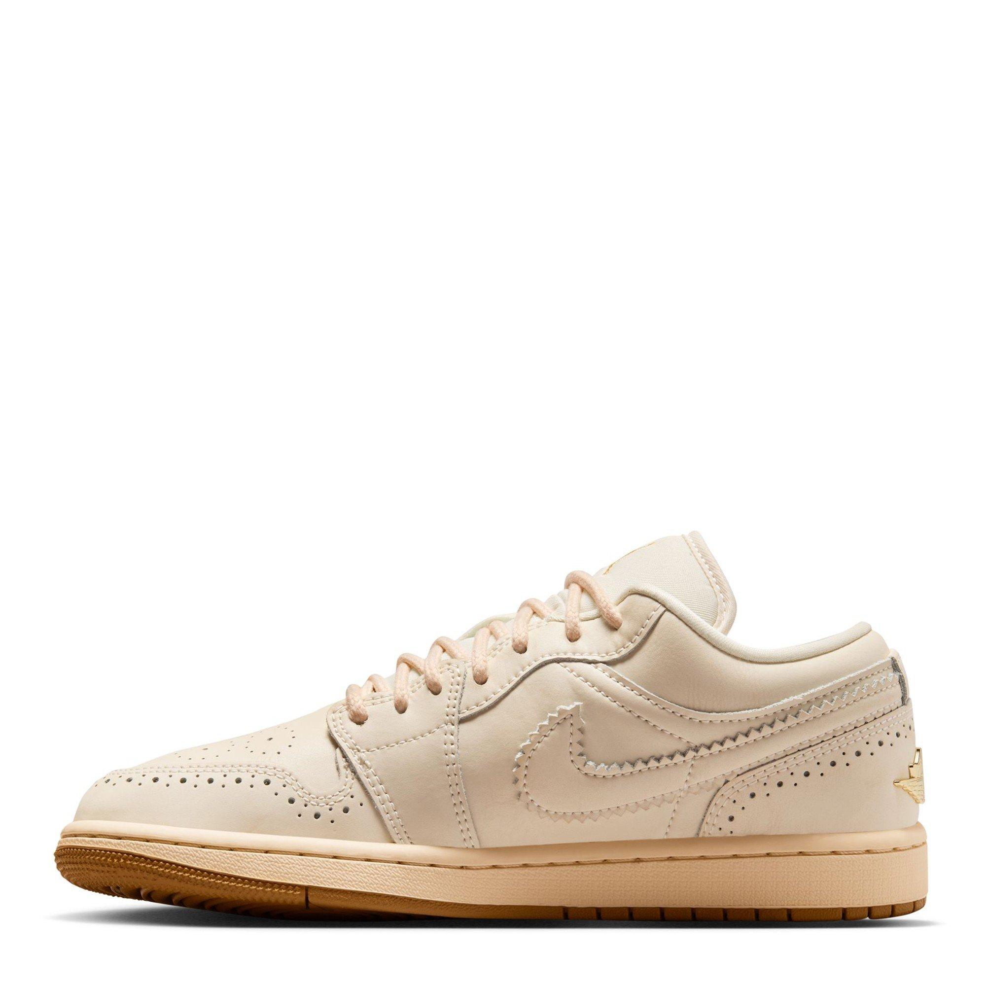 Chalk/Gold - Air Jordan - Air Jor 1 Low SE Ld64 - 2
