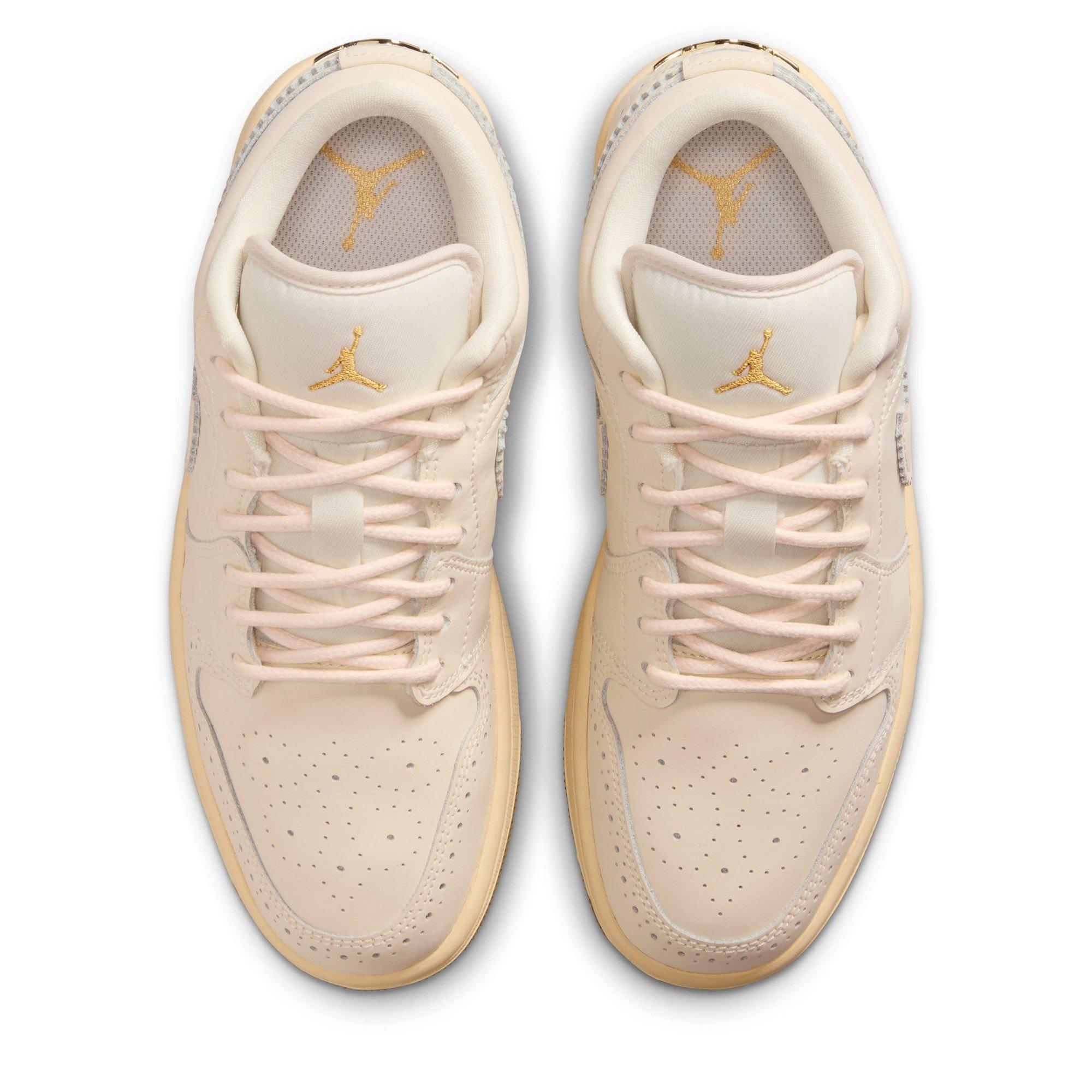 Chalk/Gold - Air Jordan - Air Jor 1 Low SE Ld64 - 5