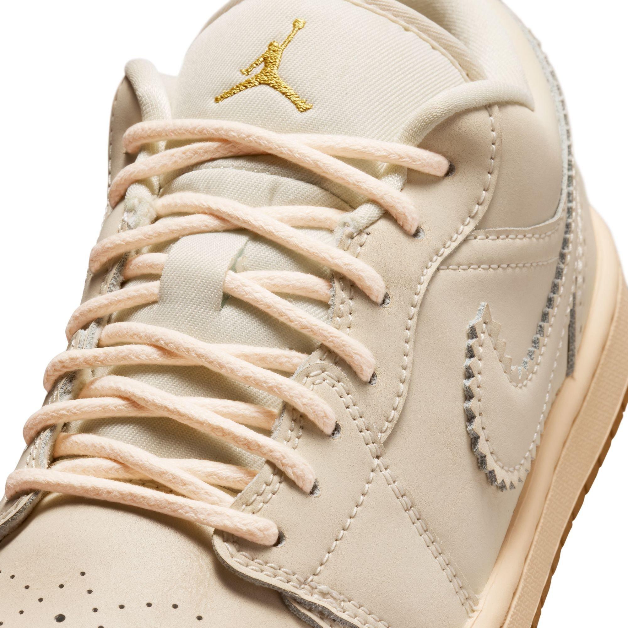 Chalk/Gold - Air Jordan - Air Jor 1 Low SE Ld64 - 7