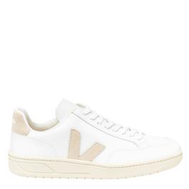 Veja V 12 Trainers