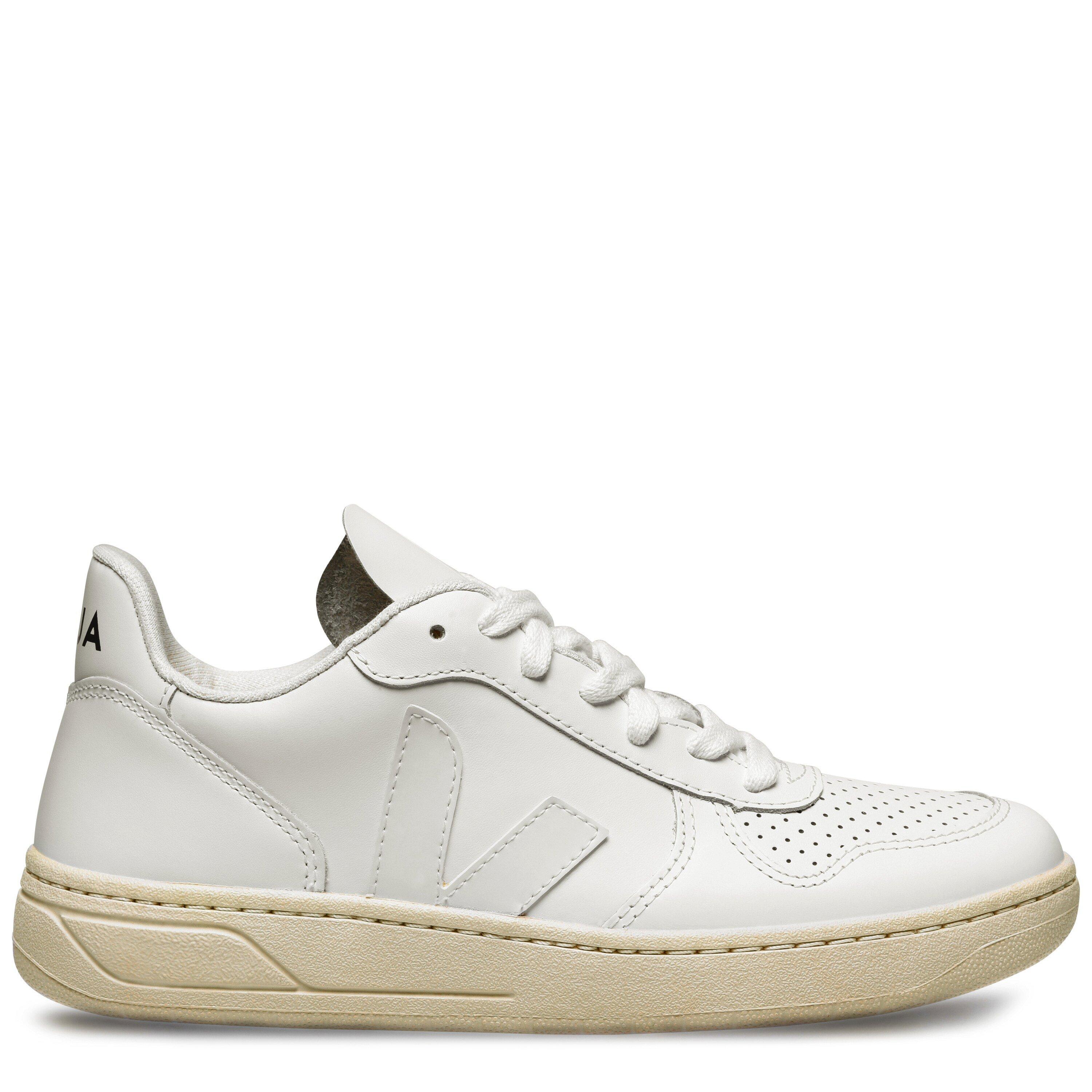 Veja V-10 Trainers Low Trainers Sports Direct