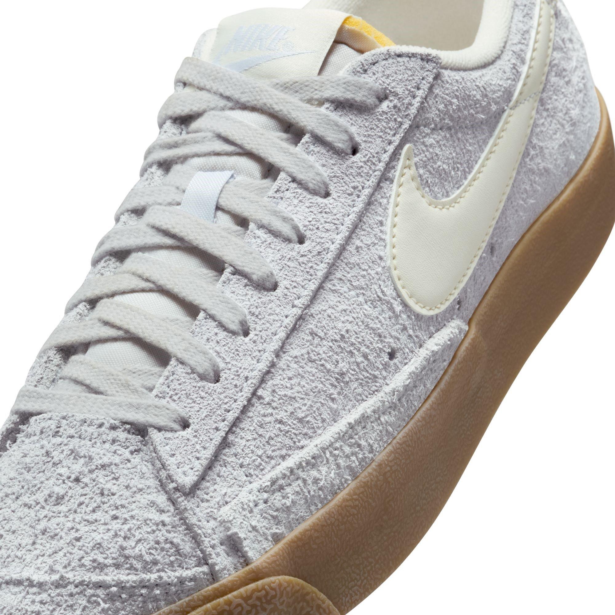 wmns nike blazer low le