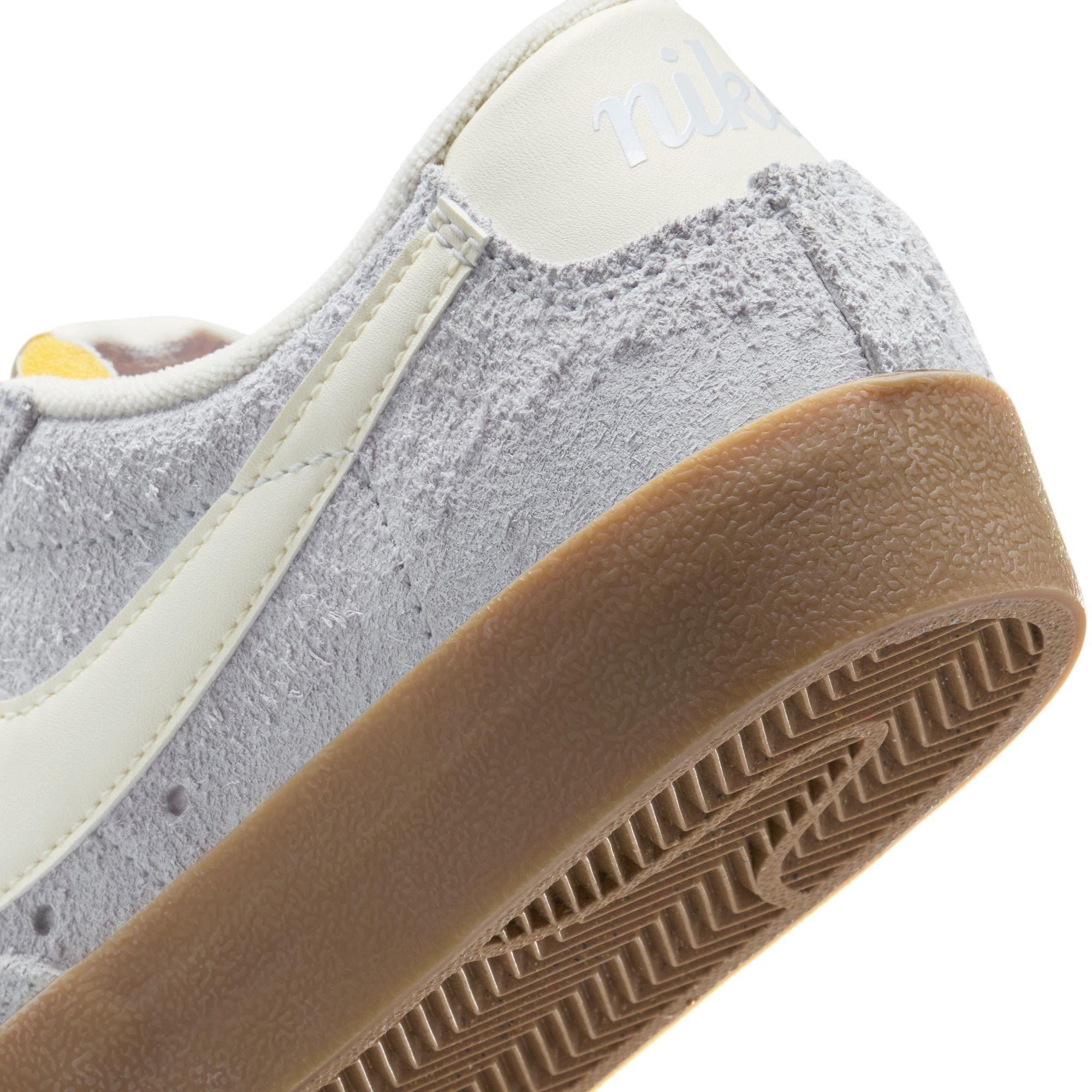 Grey/Wht/Gum - Nike - Blazer Low Trainers Womens - 8