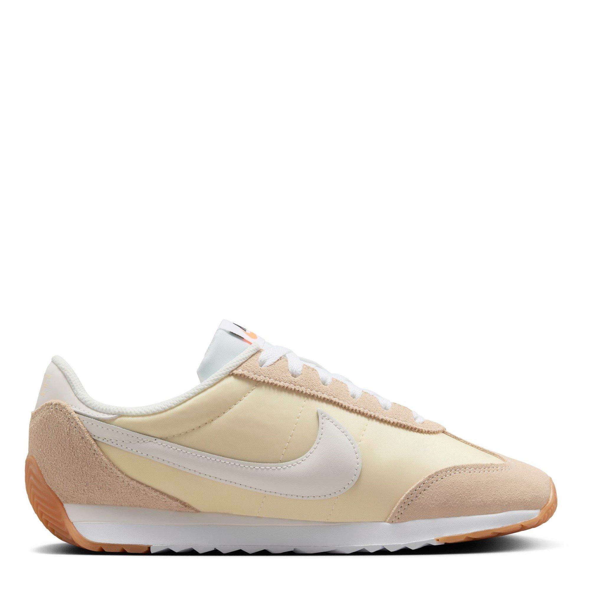 Nike Women's Pacific - Offwht/Gum - 6 (40)
