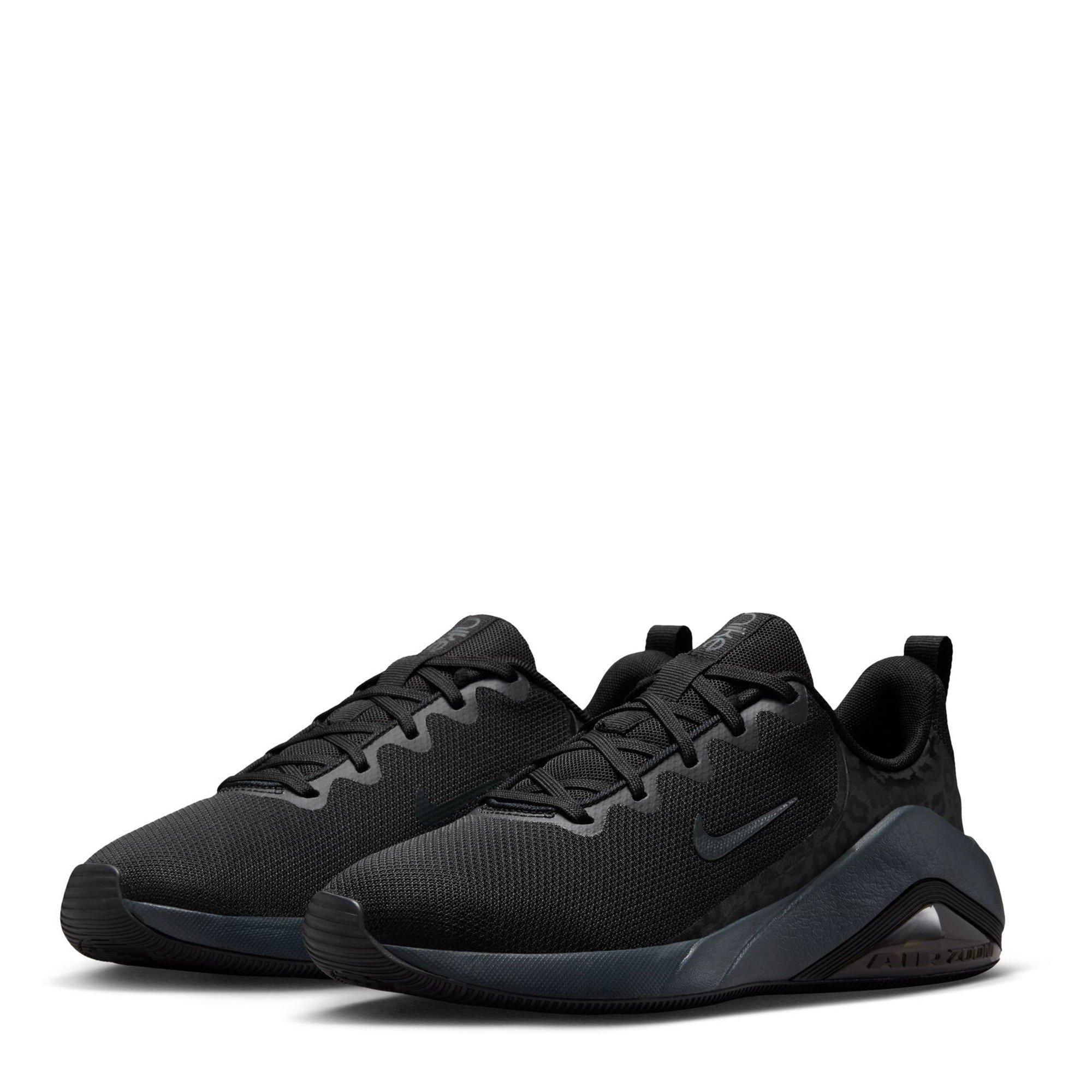 Triple Black - Nike - Bella 7 Workout Shoes Womens - 4