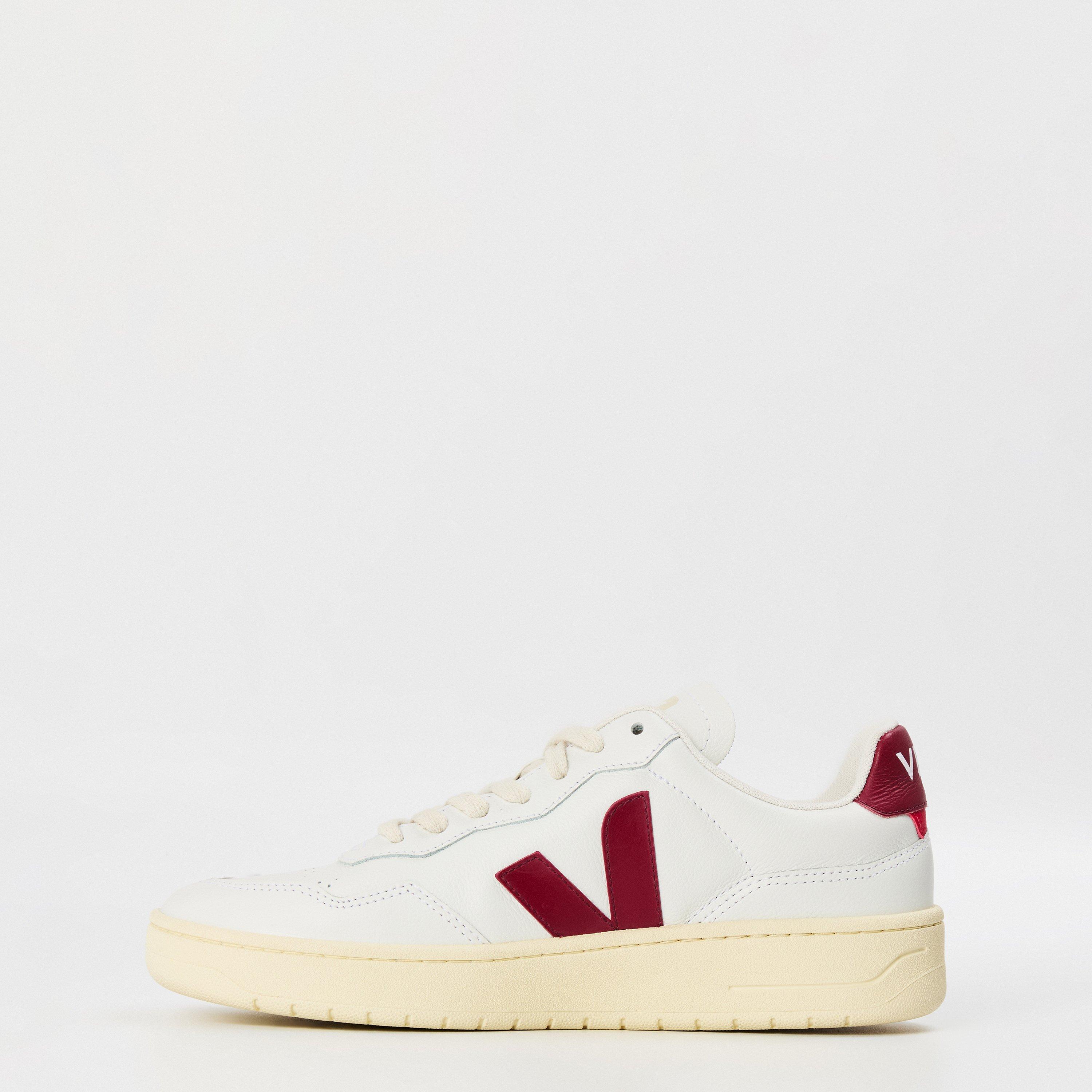 White/Marsala - Veja - Women's V90 Low-Top Trainers - 2