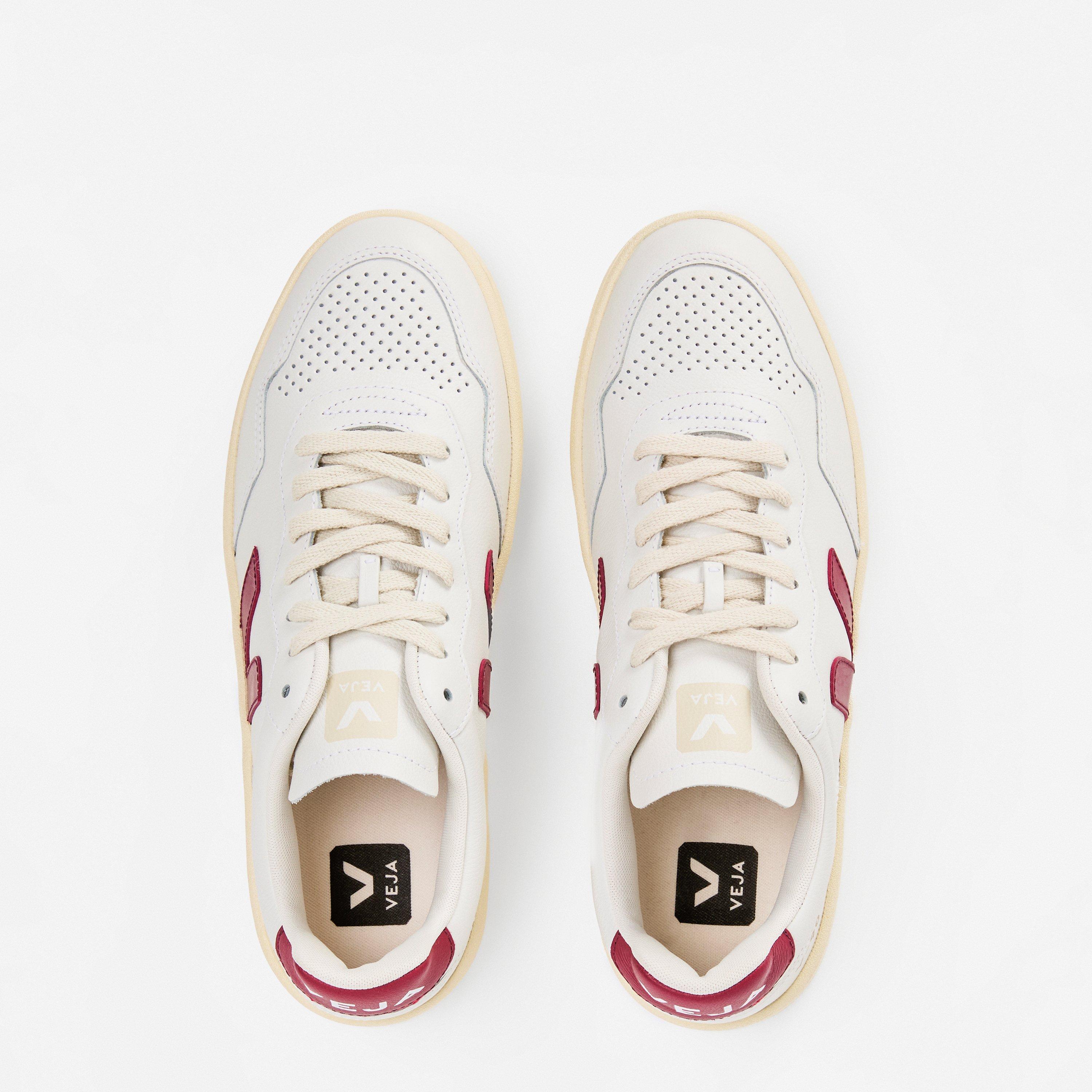 White/Marsala - Veja - Women's V90 Low-Top Trainers - 6