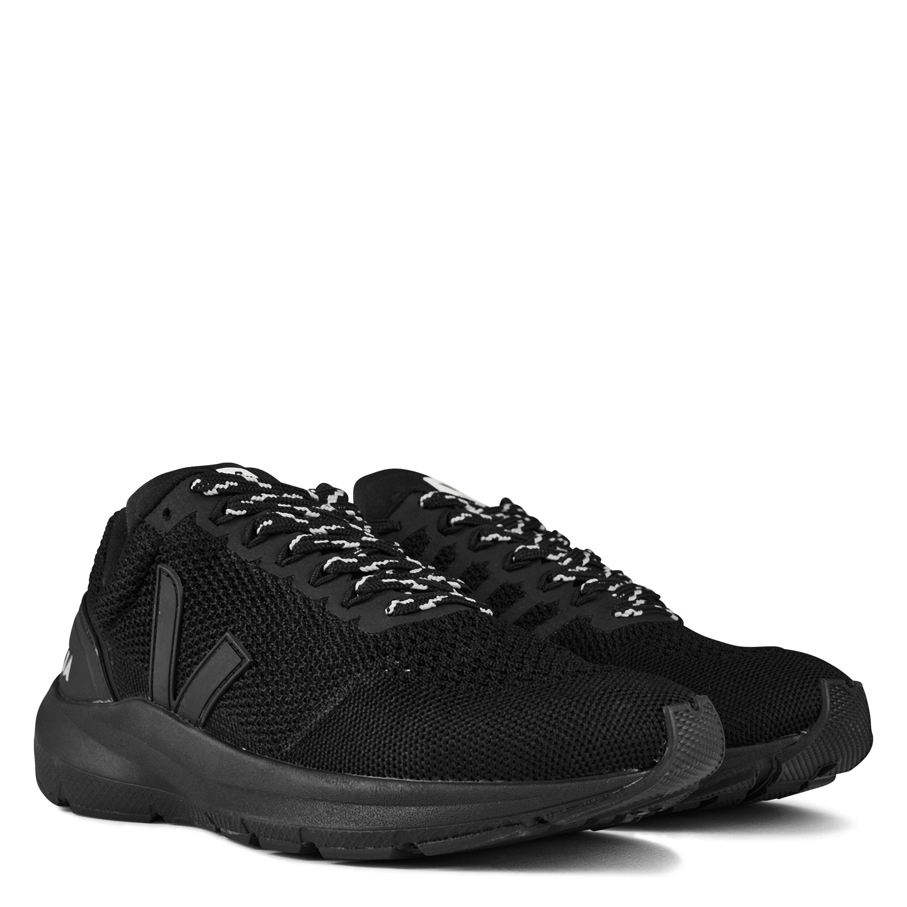 Full Black - Veja - Marlin Low Top Trainers - 3