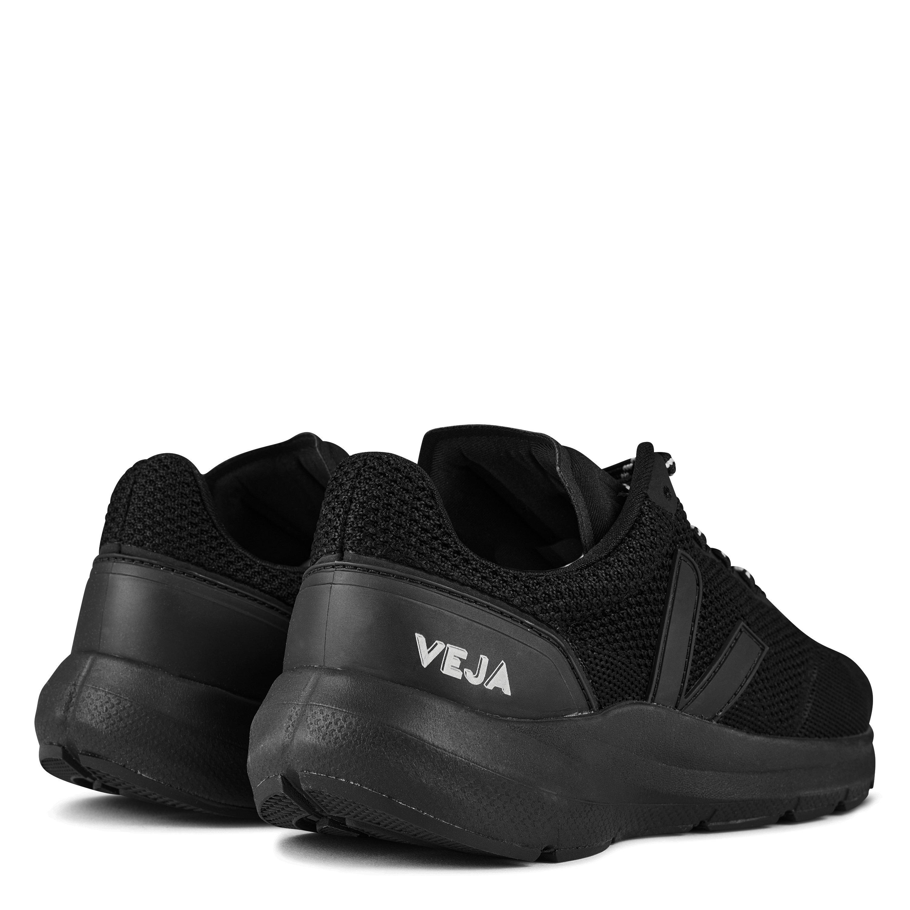 Full Black - Veja - Marlin Low Top Trainers - 4