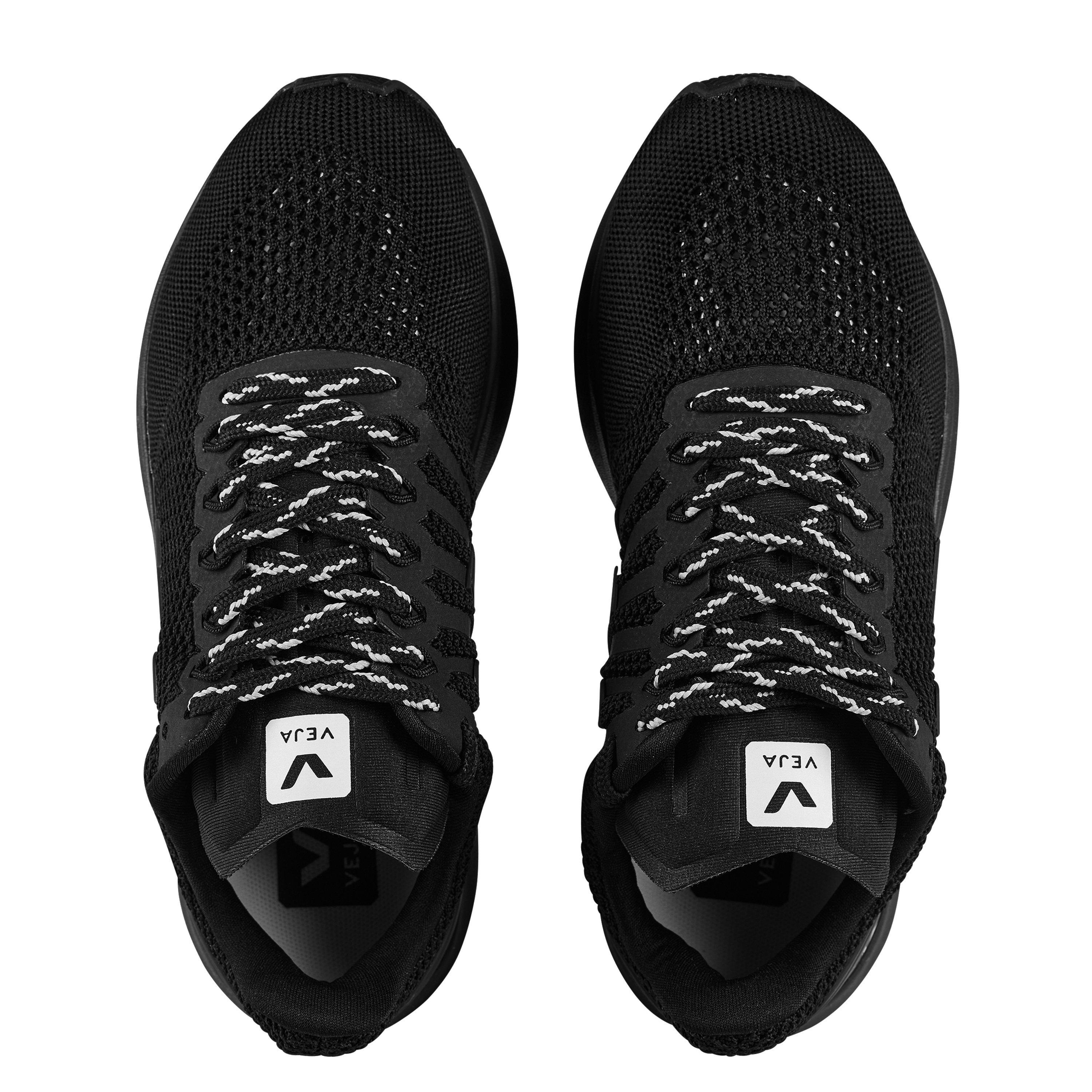 Full Black - Veja - Marlin Low Top Trainers - 5