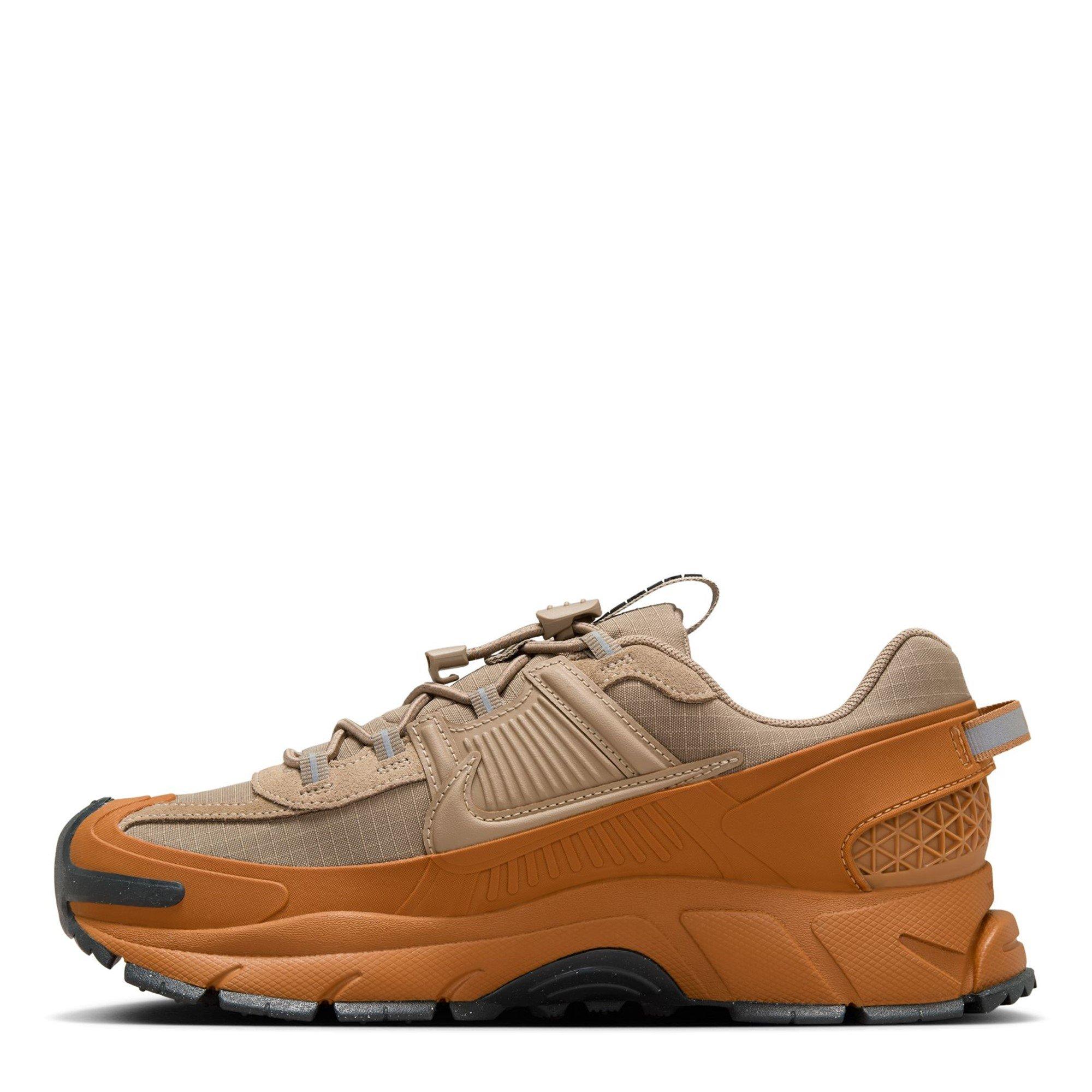 Flax/Khaki - Nike - Vomero Roam Sneakers - 2