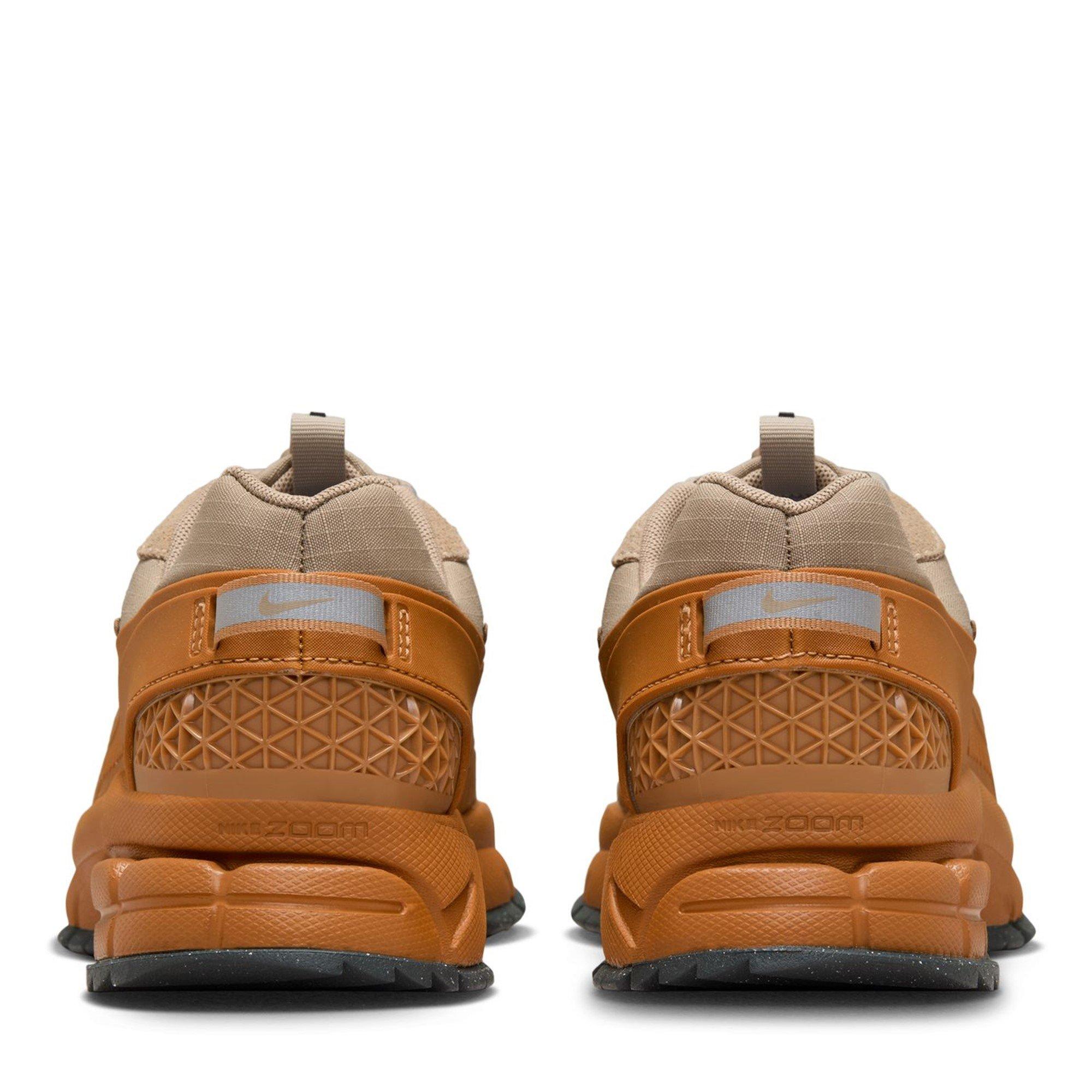 Flax/Khaki - Nike - Vomero Roam Sneakers - 4