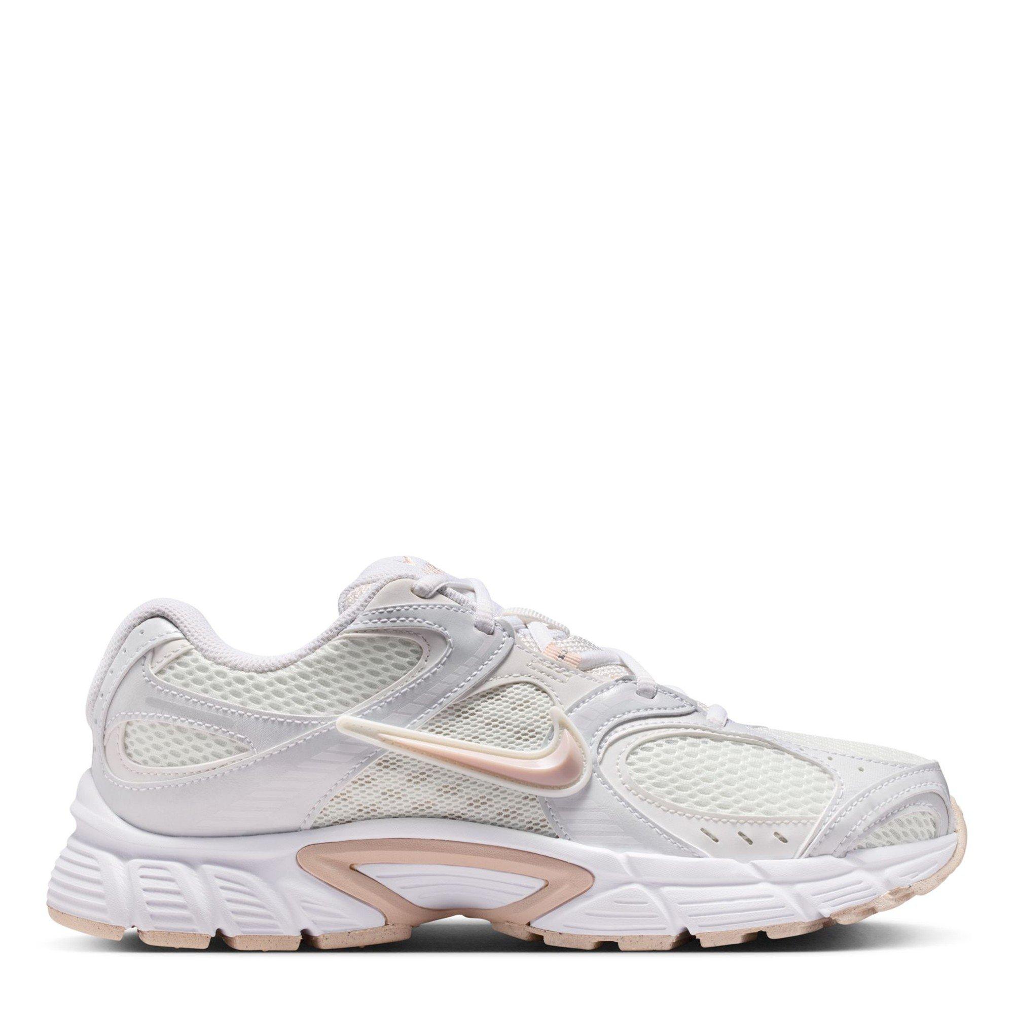 Nike Women's V5 Rnr - White/Pink - 7 (41)