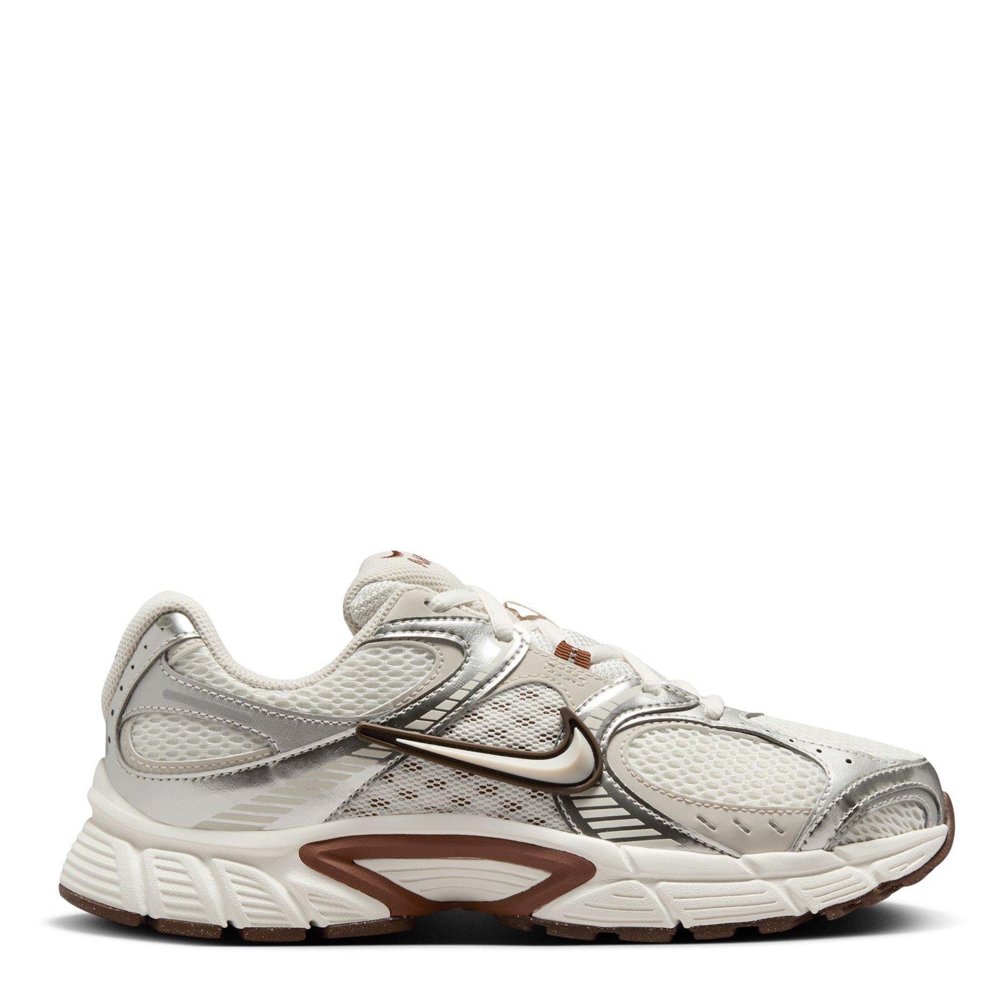 Nike Women's V5 Rnr - Off White/Brown - 5 (38.5)