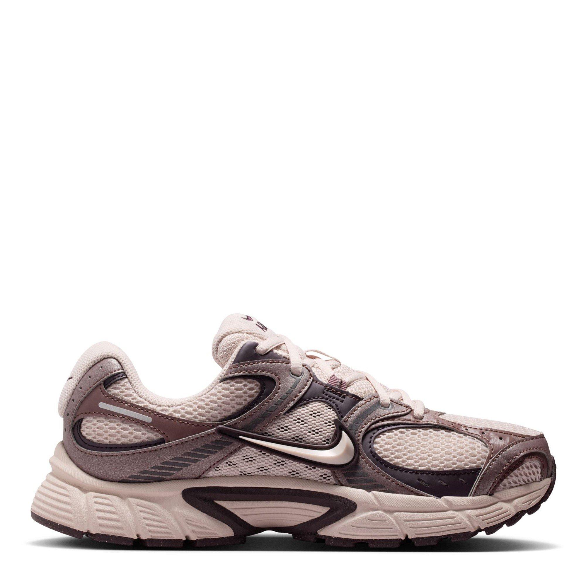 Nike Women's V5 Rnr - Pink/Burgundy - 5 (38.5)
