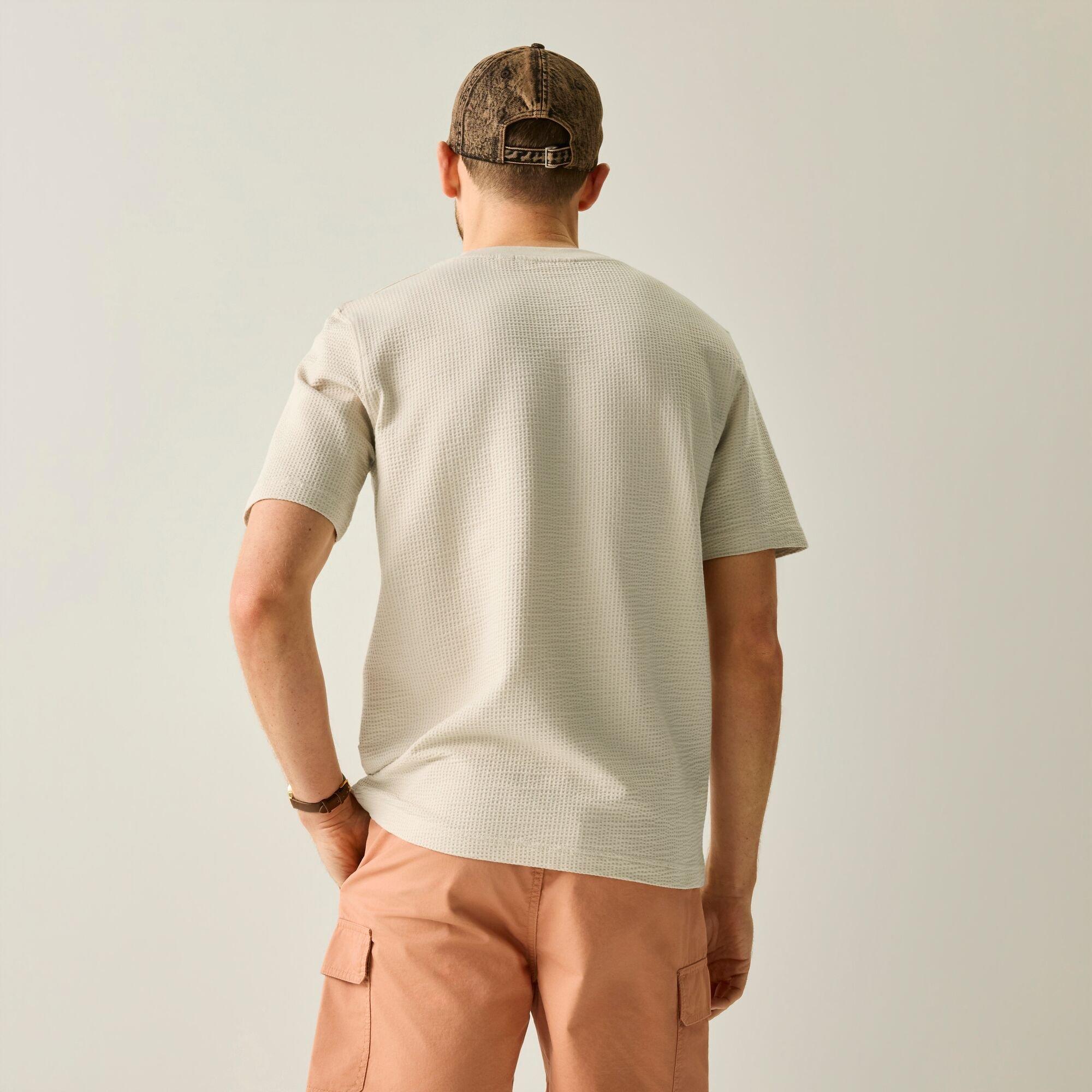 Moonbeam - Regatta - Men's Teresitos Seersucker Relaxed-Fit T-Shirt - 3
