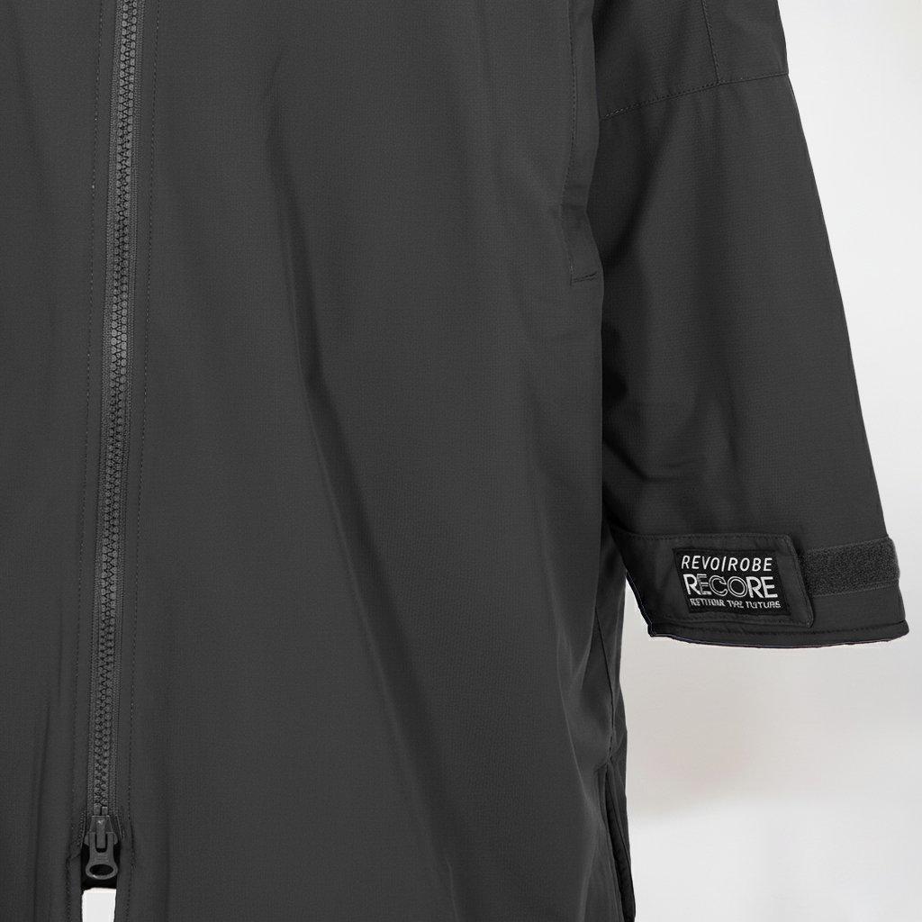 Black - Gul - REVOROBE LONG SLEEVE CHANGING ROBE - 4