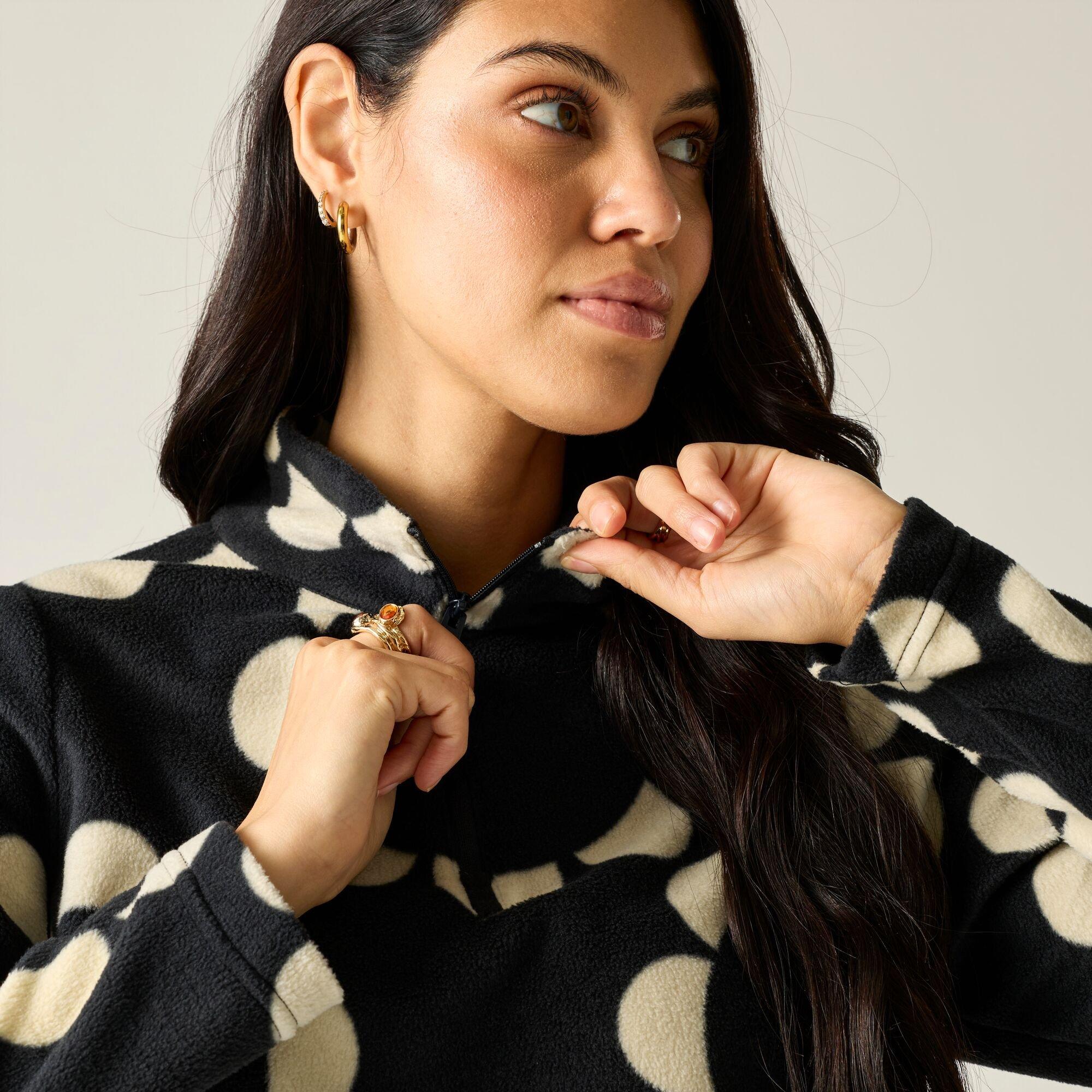 Daisy Hoop Blac - Regatta - Womens Orla Print Half Zip Fleece - 5