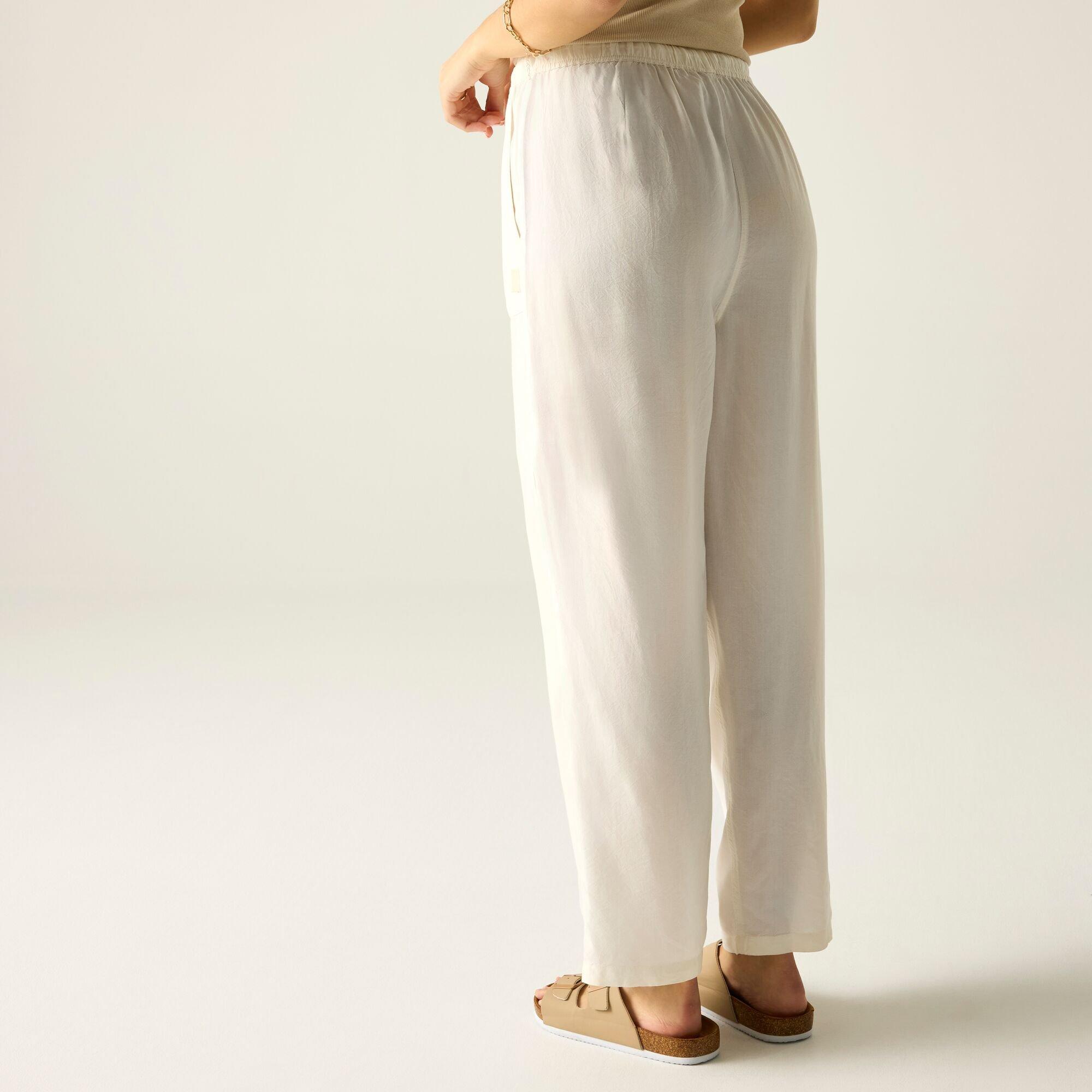 Lightvanilla - Regatta - Womens Elbrie Lightweight Trousers - 4