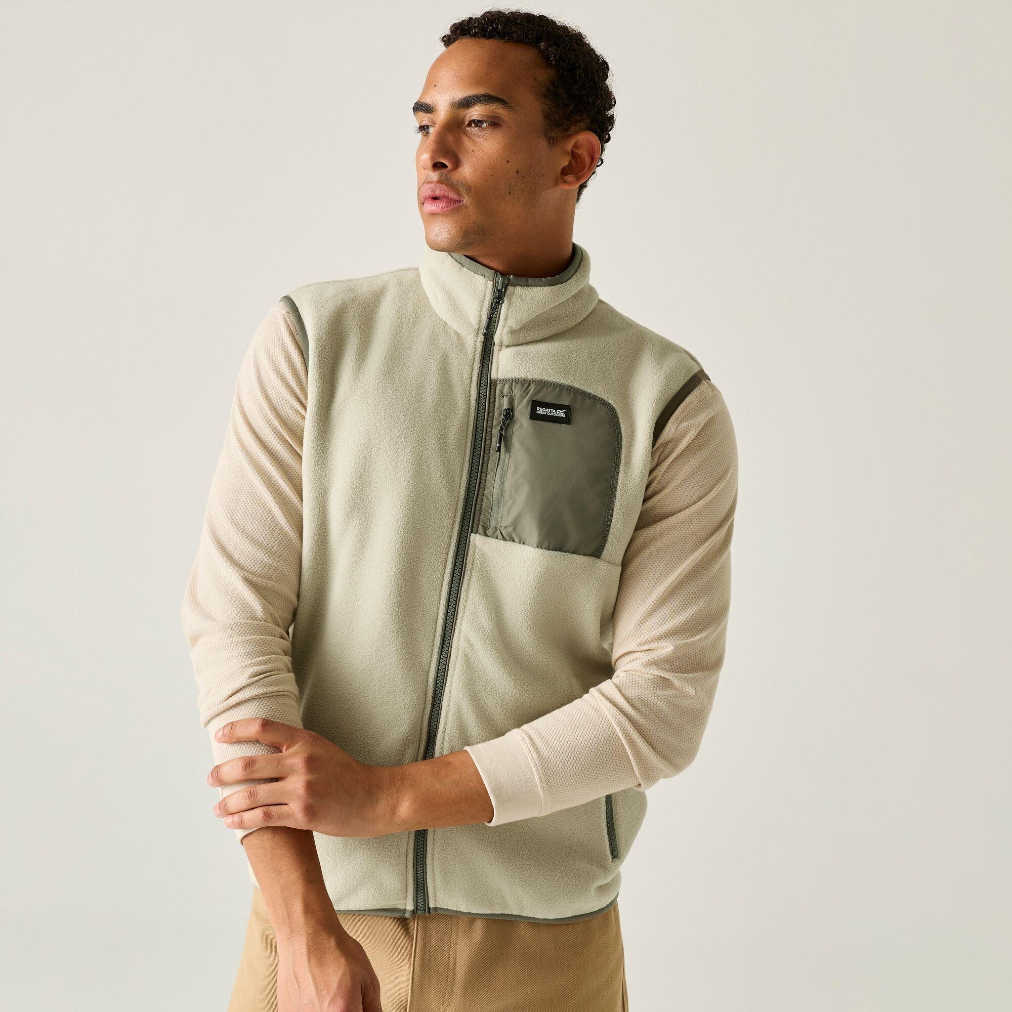 Regatta Men's Off-White Frankie Fleece Gilet In | Size: Medium - Image 5