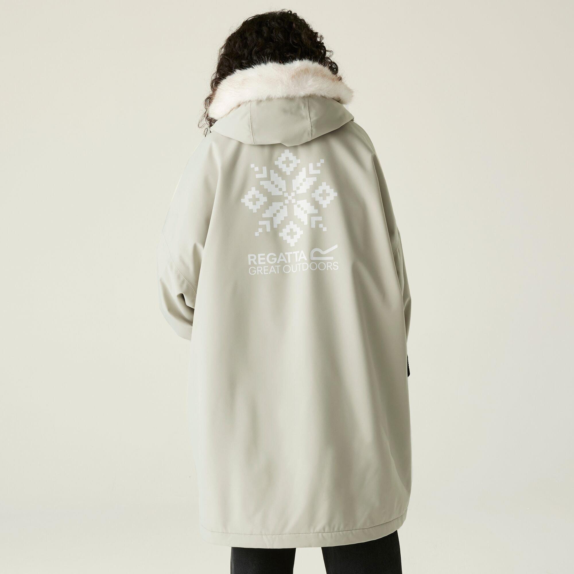 Moonstruck - Regatta - Junior Waterproof Changing Robe - 2