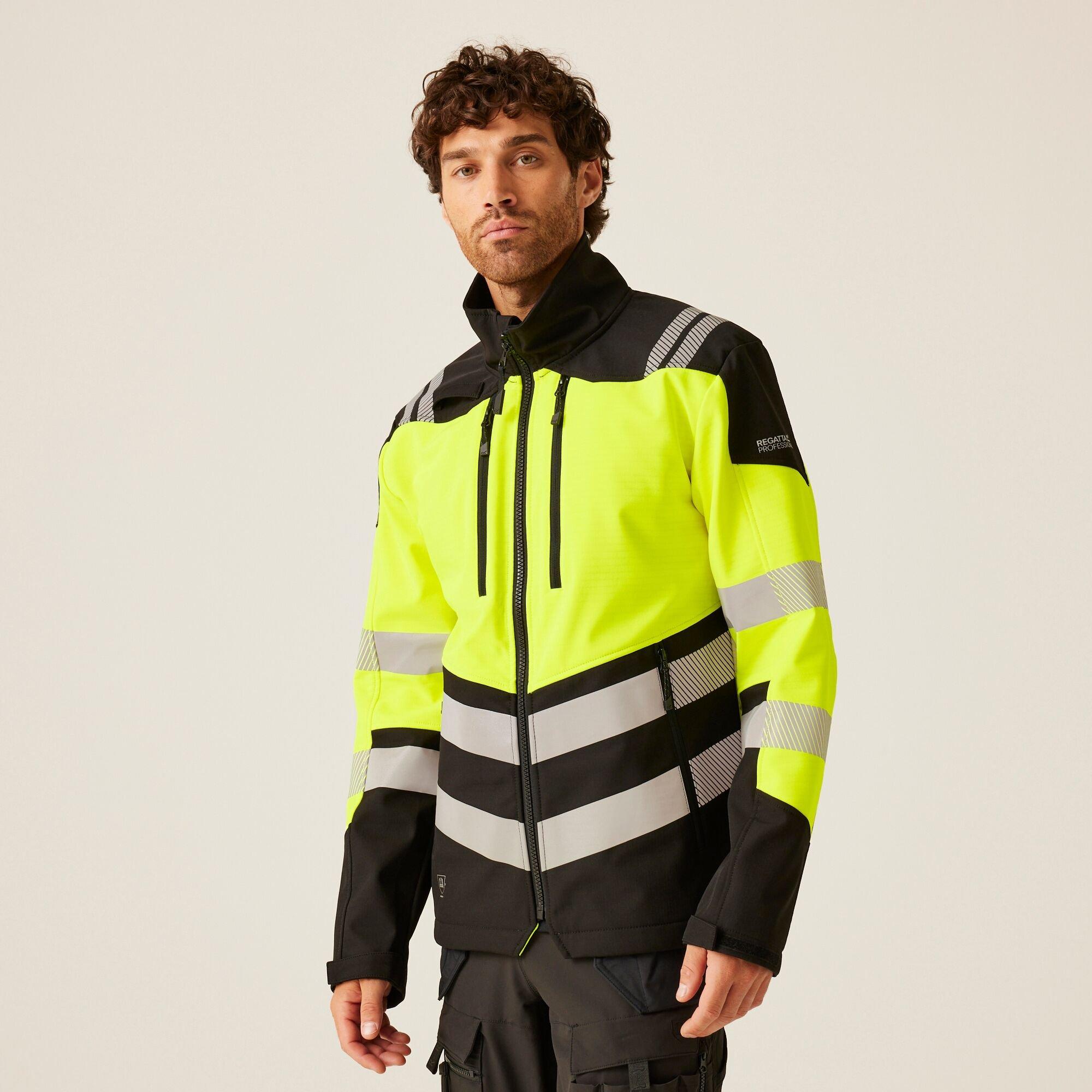 Regatta Men's Hi-Vis X Pro 3 Layer Softshell Jacket - Clas - Black/Yellow - 3XL