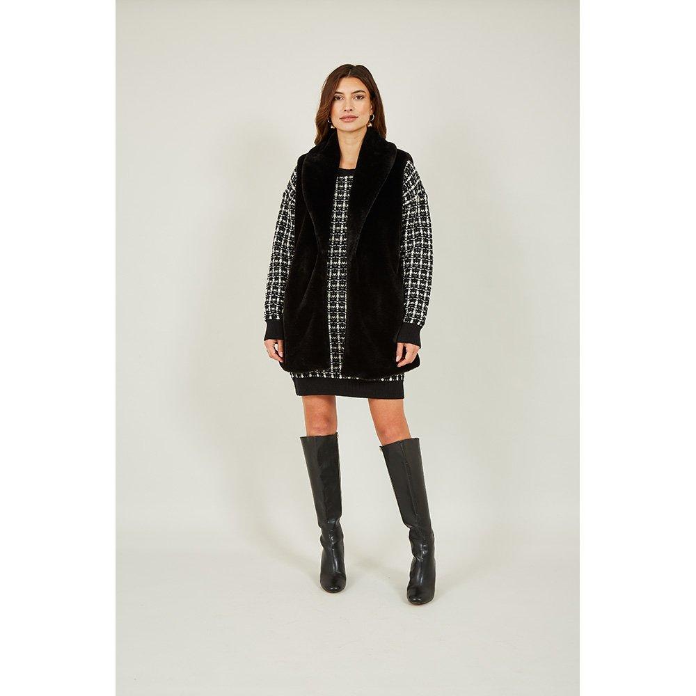 Black - Yumi - Women's Black Faux Fur Long Gilet - 2