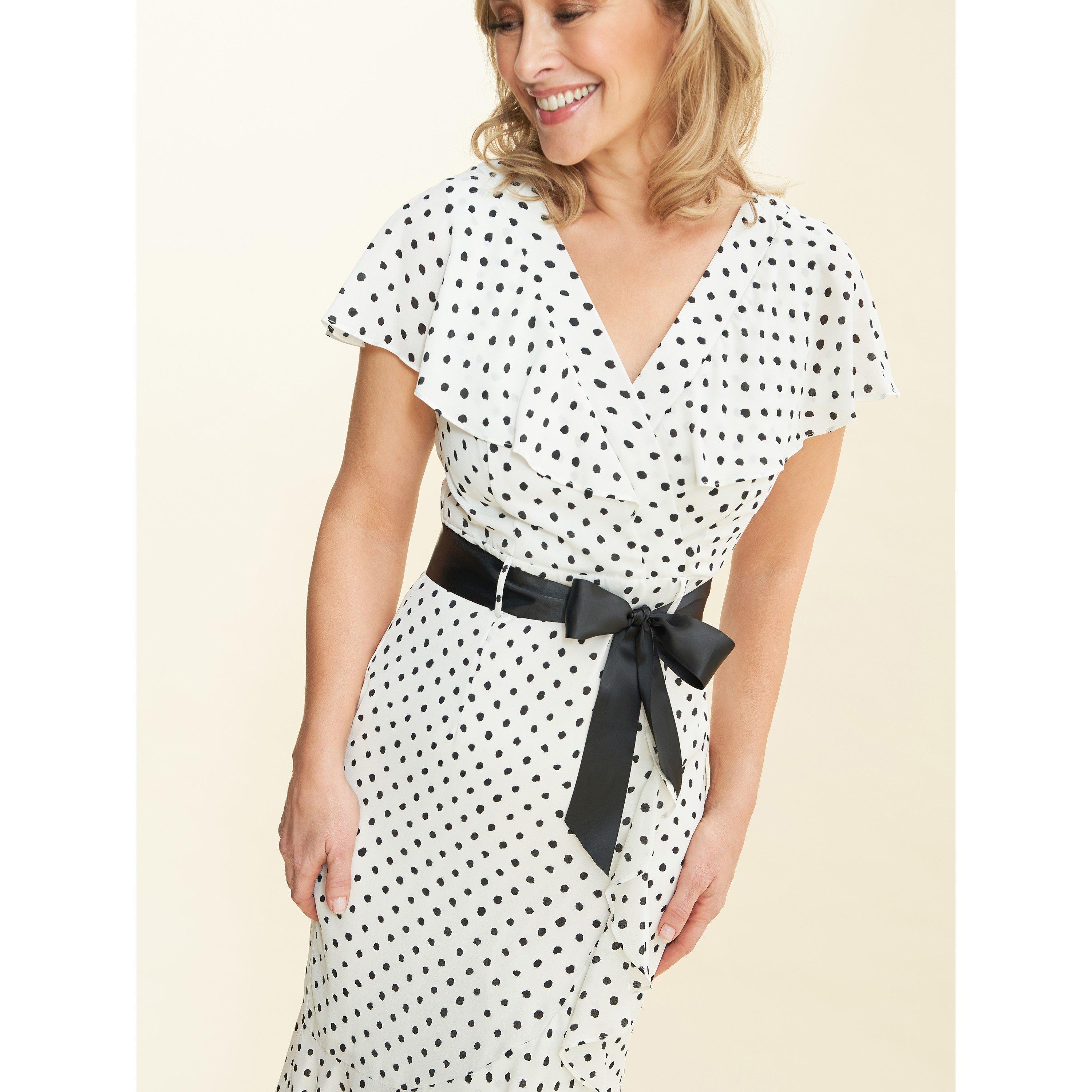 Off White / Bk - Gina Bacconi - Fina Georgette Wrap Dress With Frills - 5