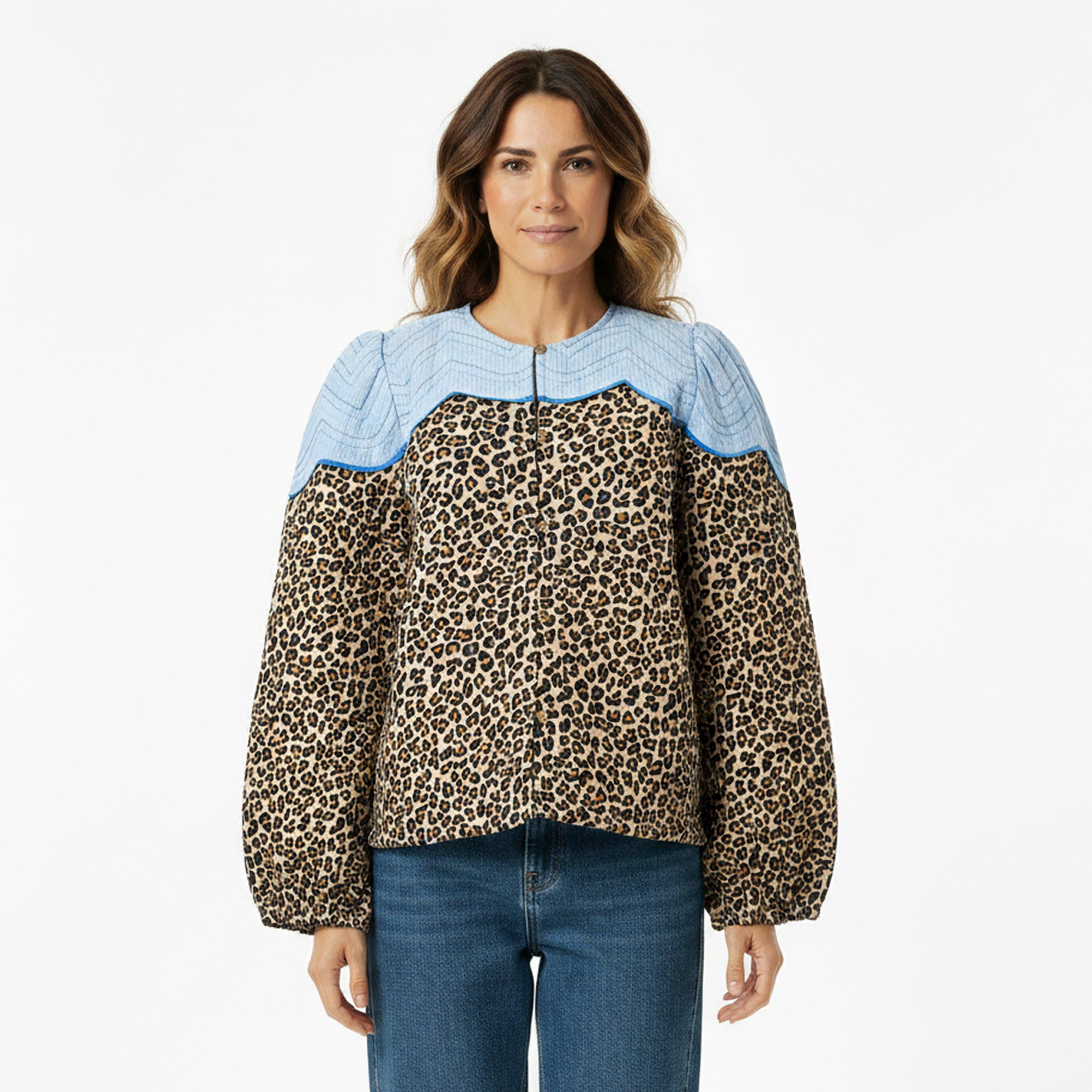 Multi Colore - Stella Nova - Leopard Jacket With Clouds - 3
