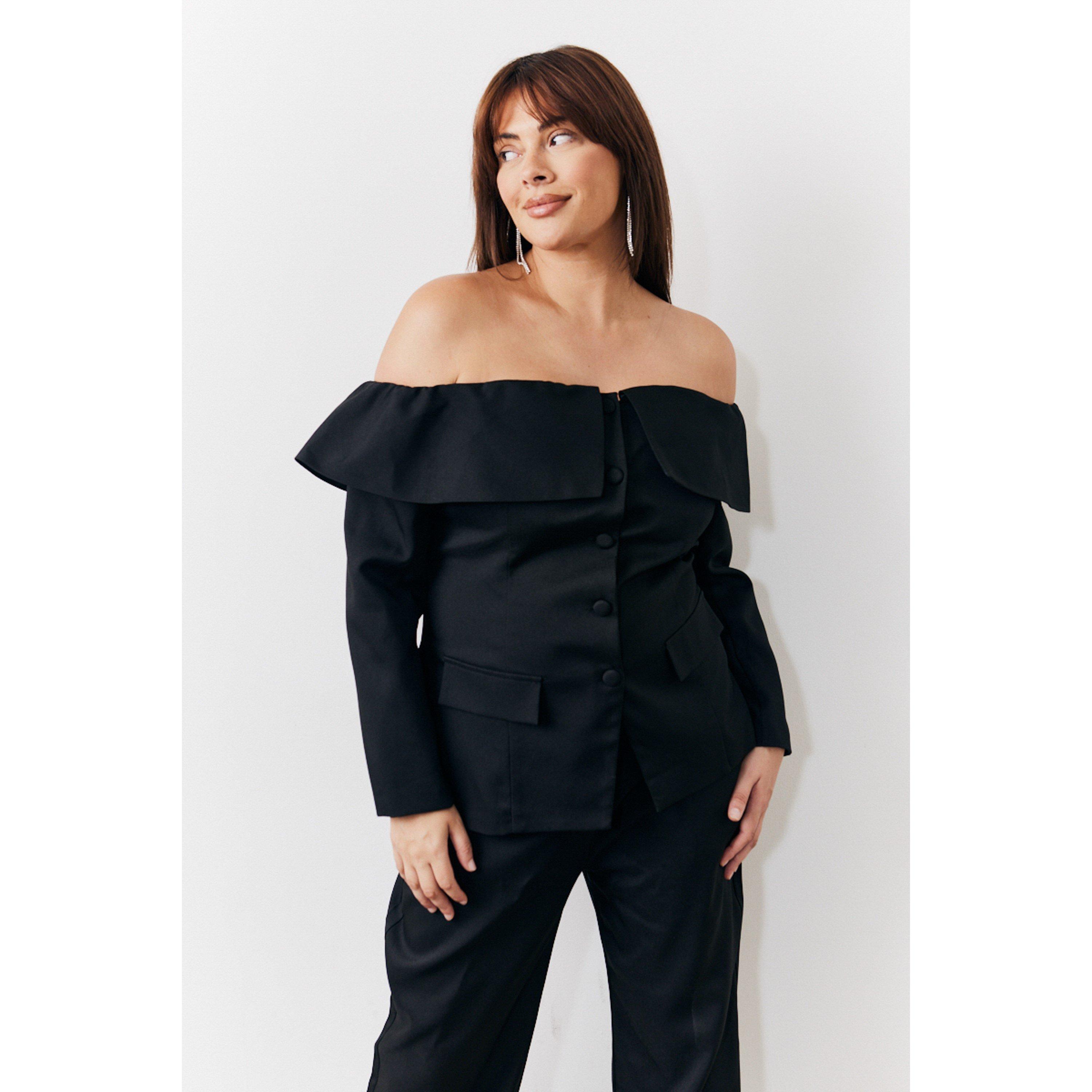 Black - In The Style - Black Bardot Button Through Blazer - 3