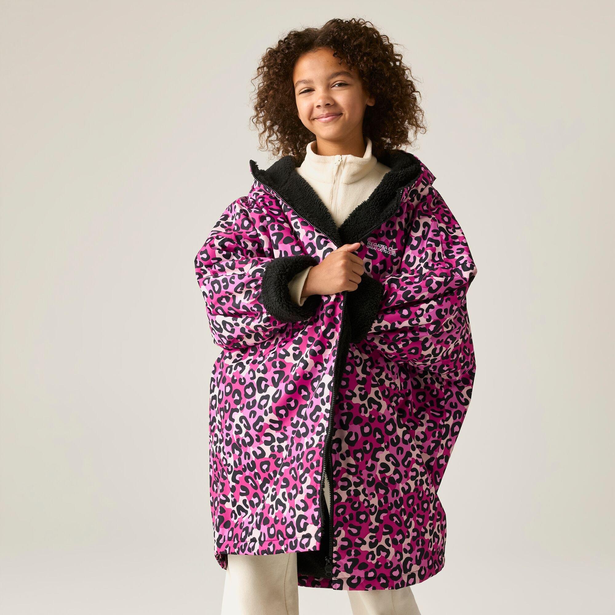 Extreme Pink Mu - Regatta - Kids Waterproof Changing Robe - 4