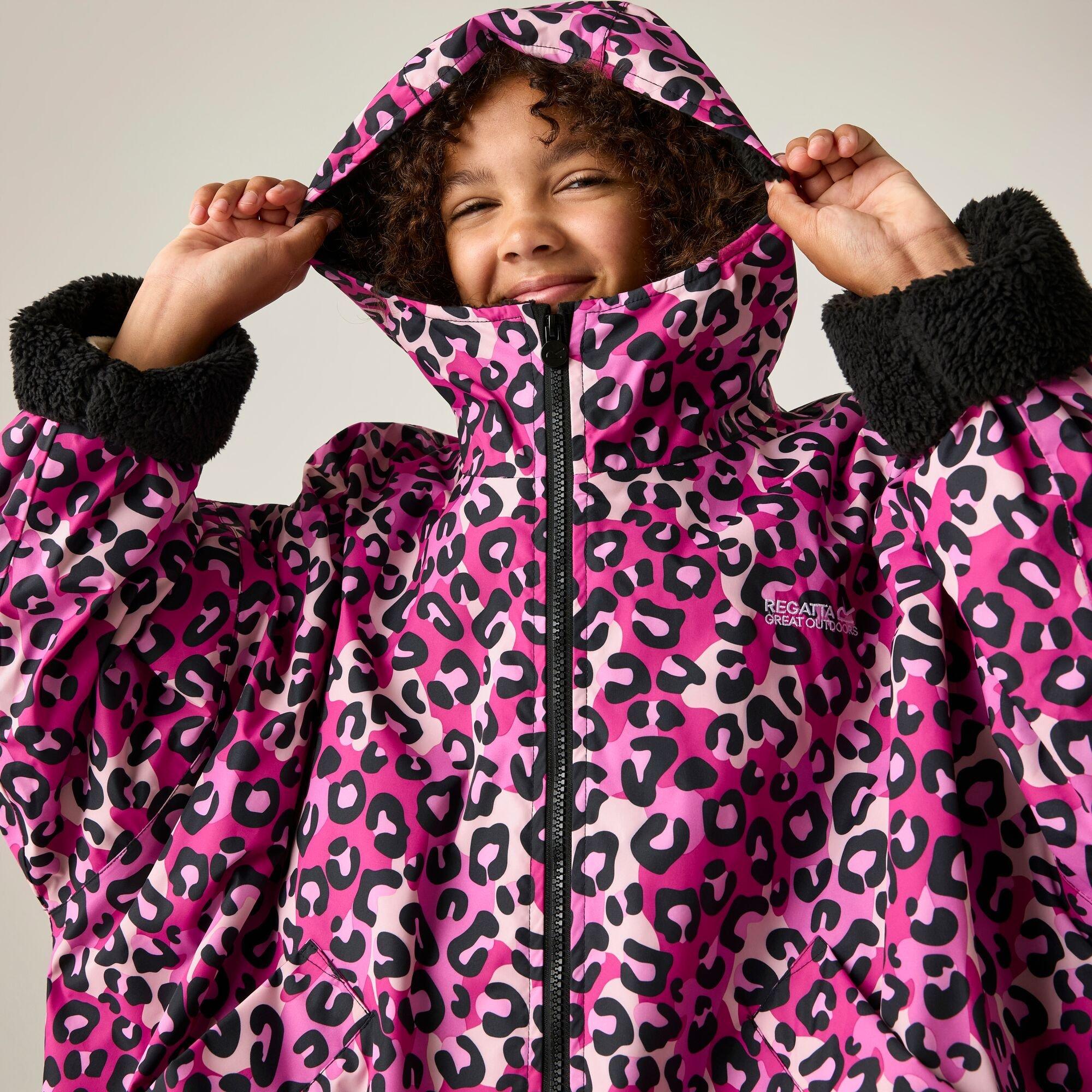 Extreme Pink Mu - Regatta - Kids Waterproof Changing Robe - 9