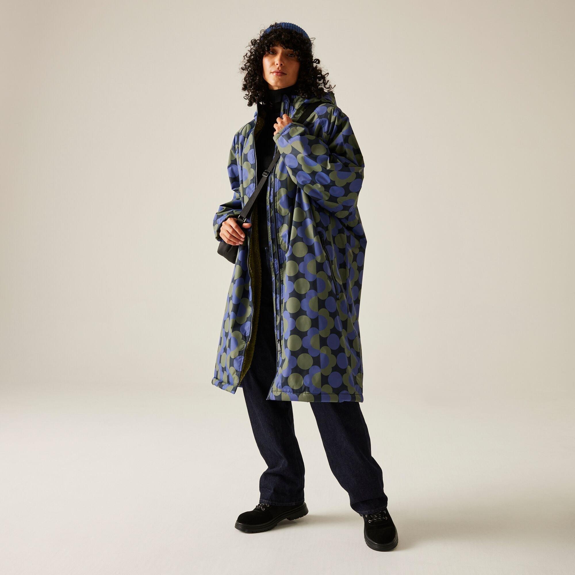 Blue - Regatta - Women's Orla Waterproof Quick-Drying Fleece-Lined Changing Robe - 3