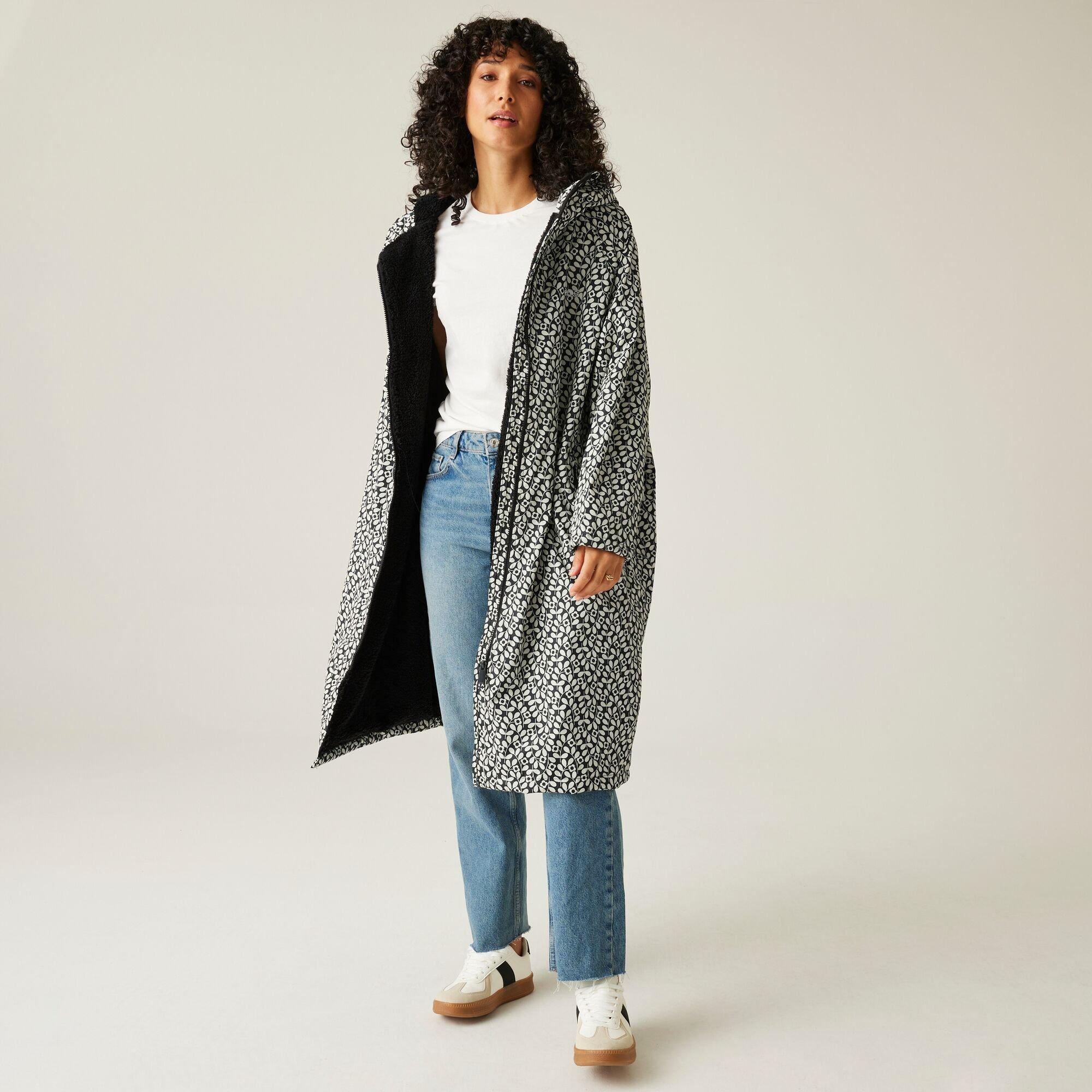 Jasmine Flower - Regatta - Women's Orla Waterproof Quick-Drying Fleece-Lined Changing Robe - 1