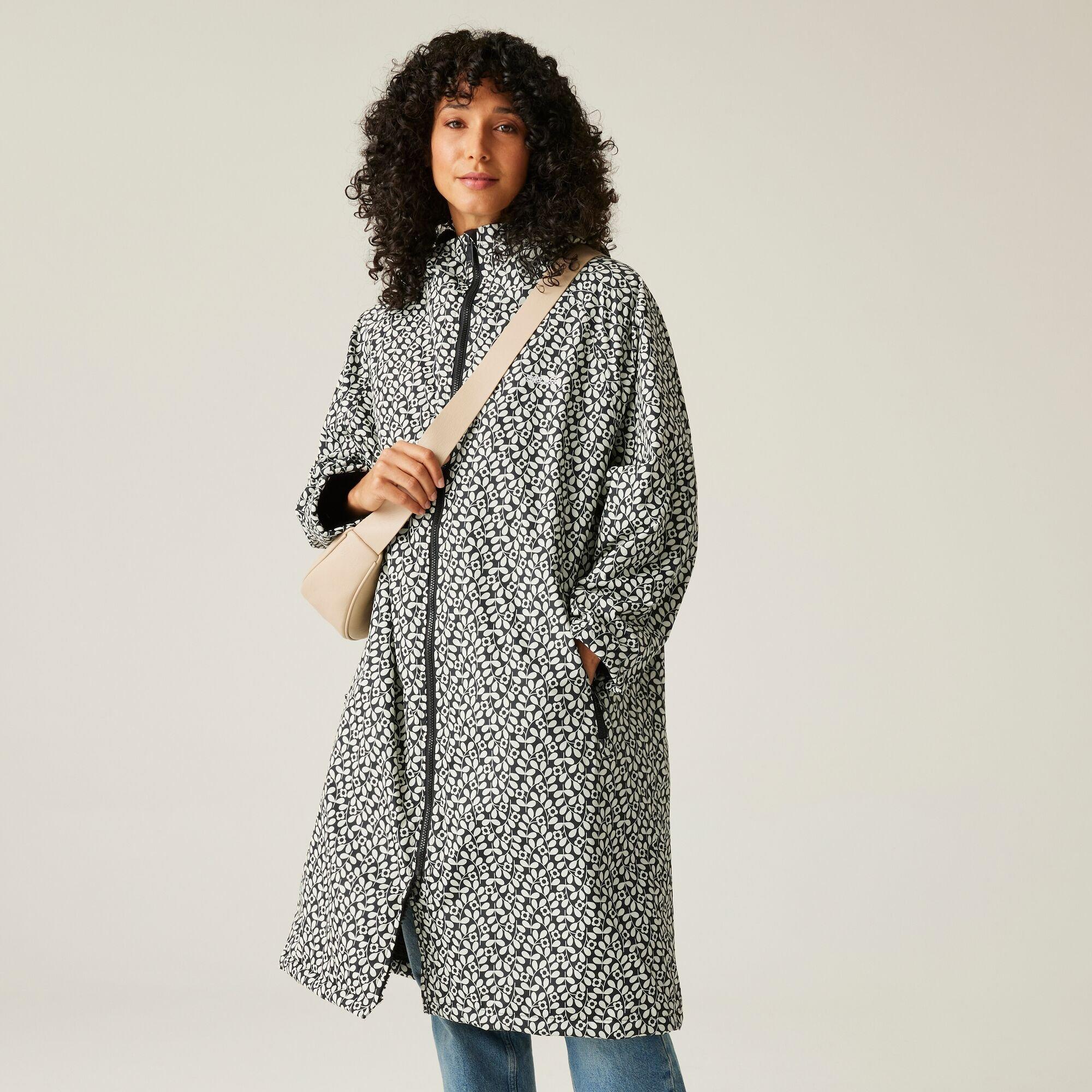 Jasmine Flower - Regatta - Women's Orla Waterproof Quick-Drying Fleece-Lined Changing Robe - 3