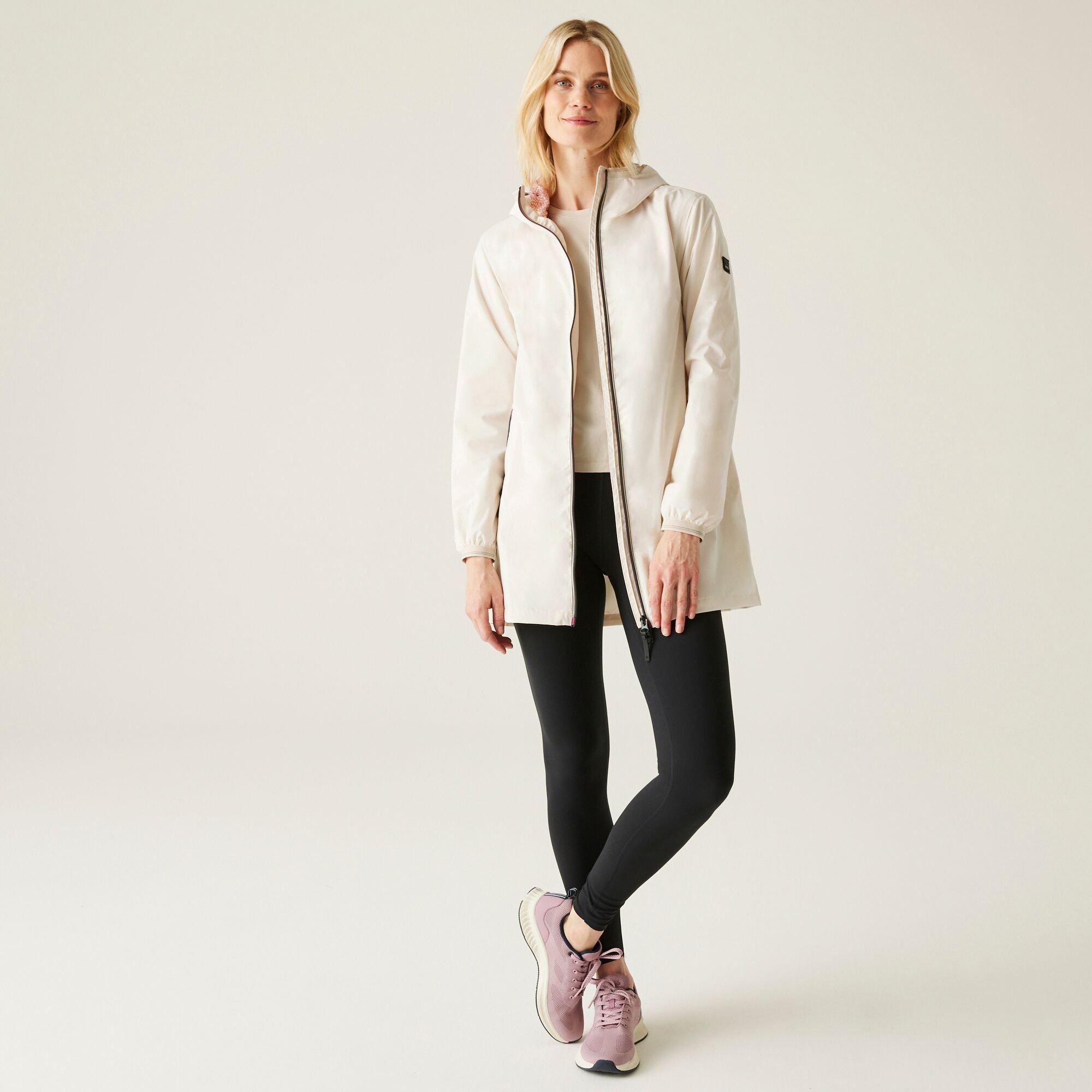 Light Vanilla - Regatta - Lioka Jacket - 3