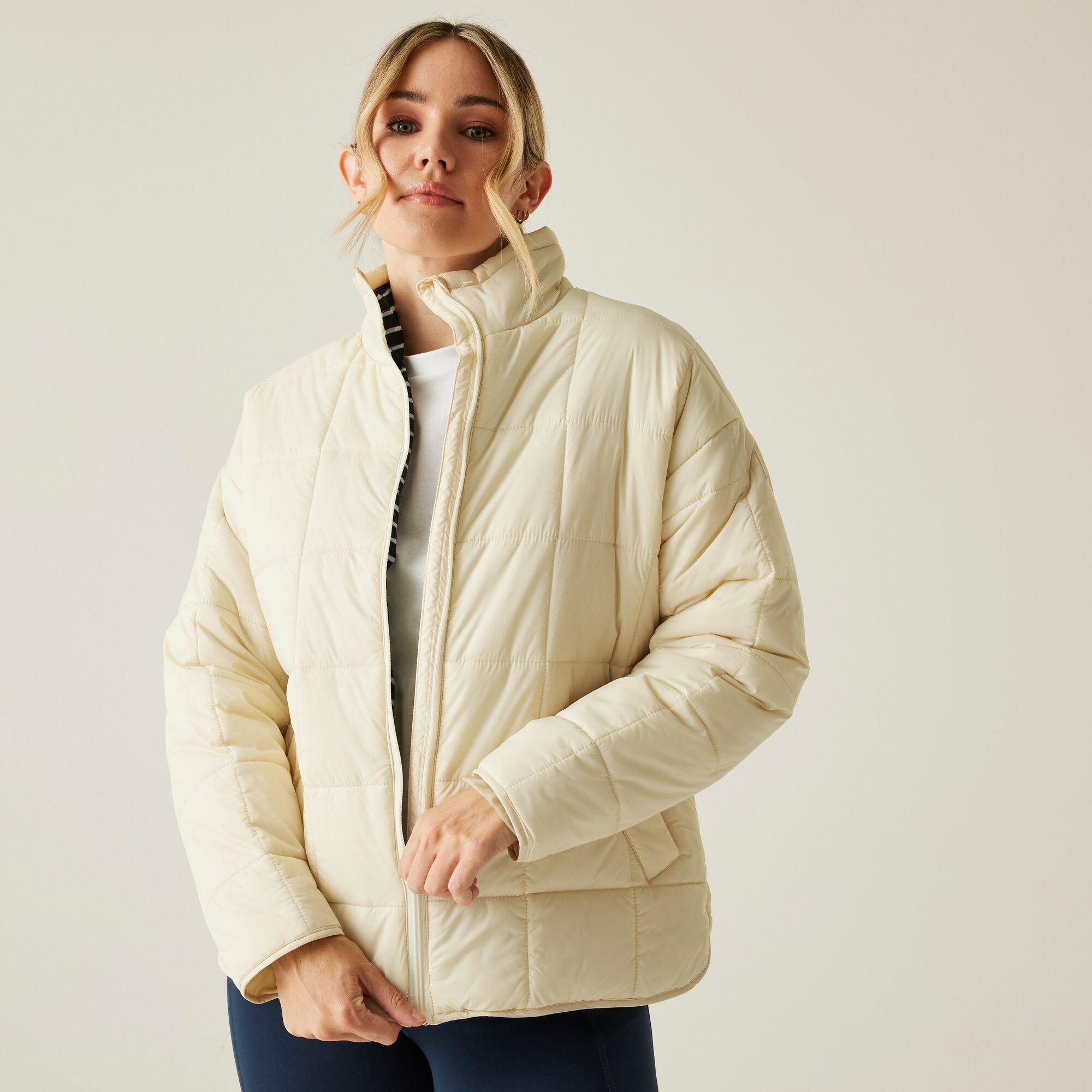 Light Vanilla - Regatta - Women's Courcelle II Water-Repellent Lightweight Quilted Jacket - 2