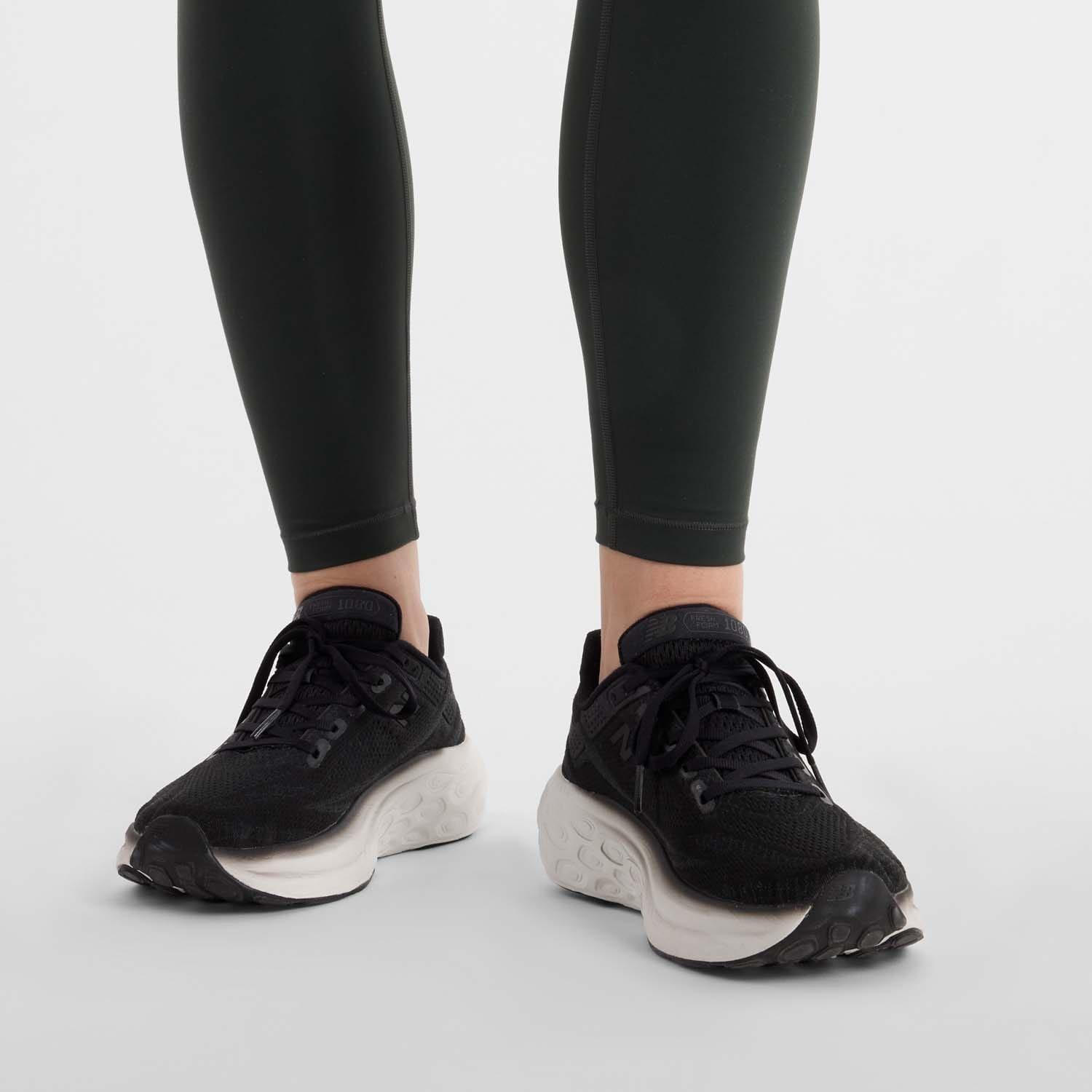 Black - New Balance - Sleek High Rise 25in Sport Leggings - 6