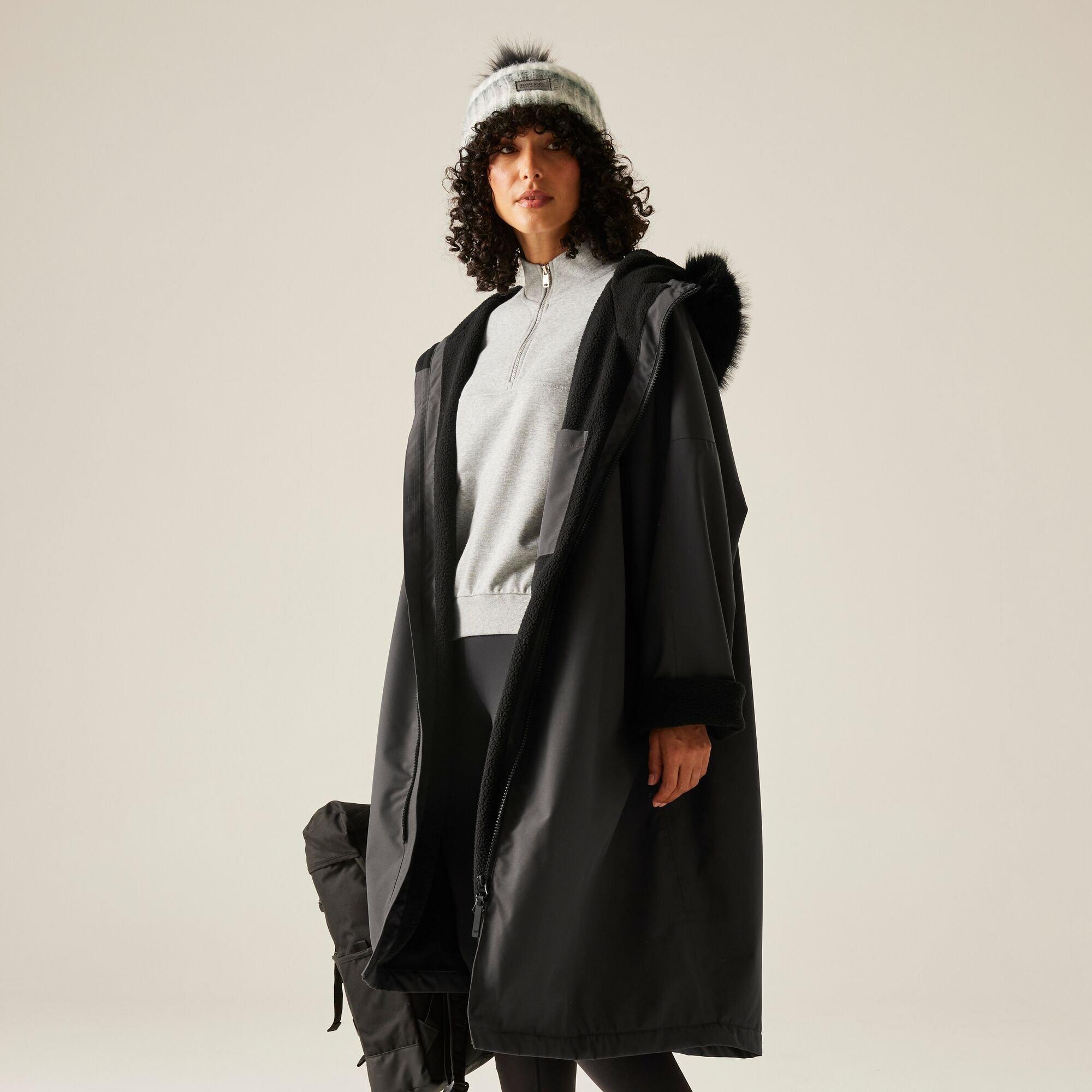 Regatta  Adults Waterproof Quick-Drying Fleece-Lined Changing Robe - Ash - L/XL