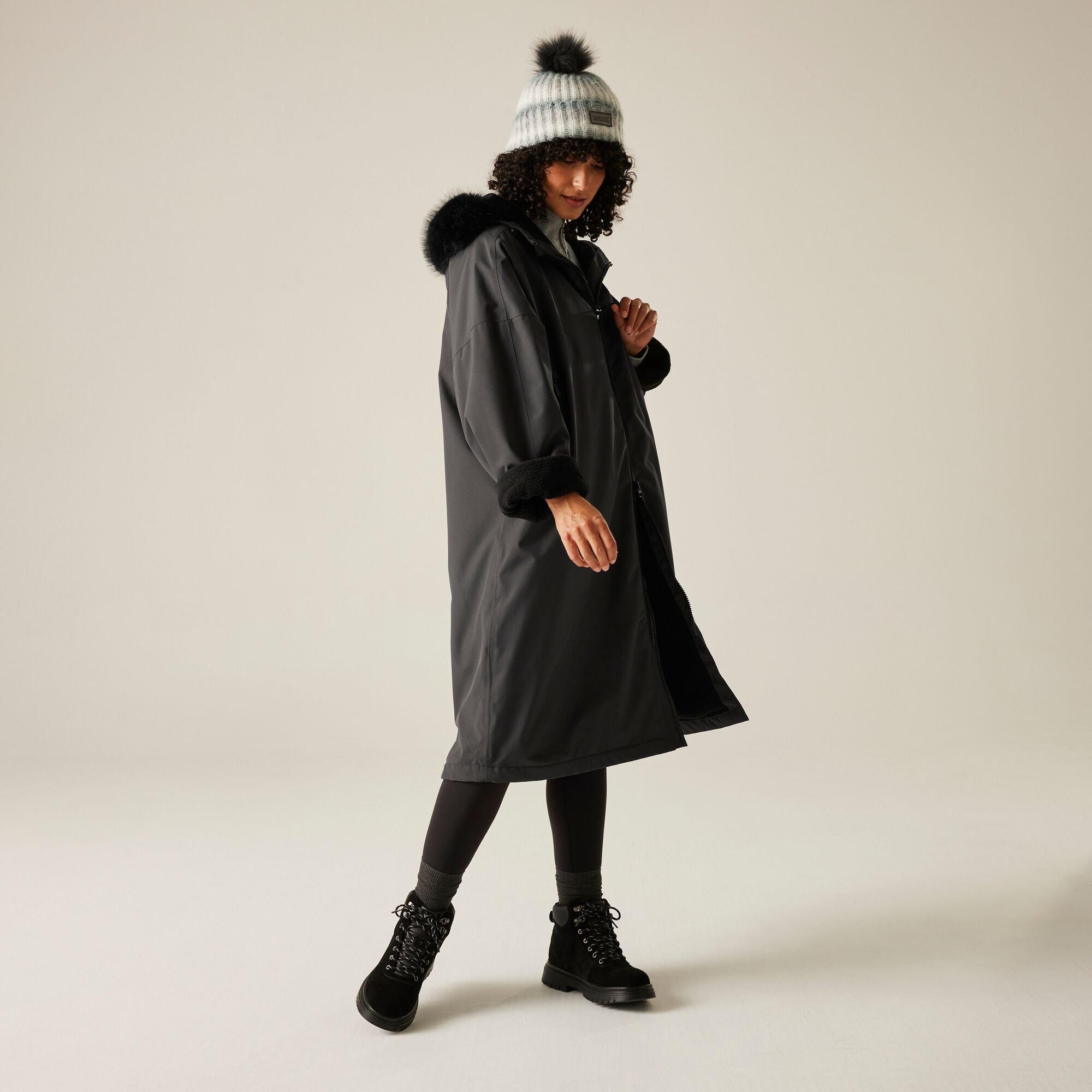 Ash - Regatta - Unisex Adults Waterproof Quick-Drying Fleece-Lined Changing Robe - 7