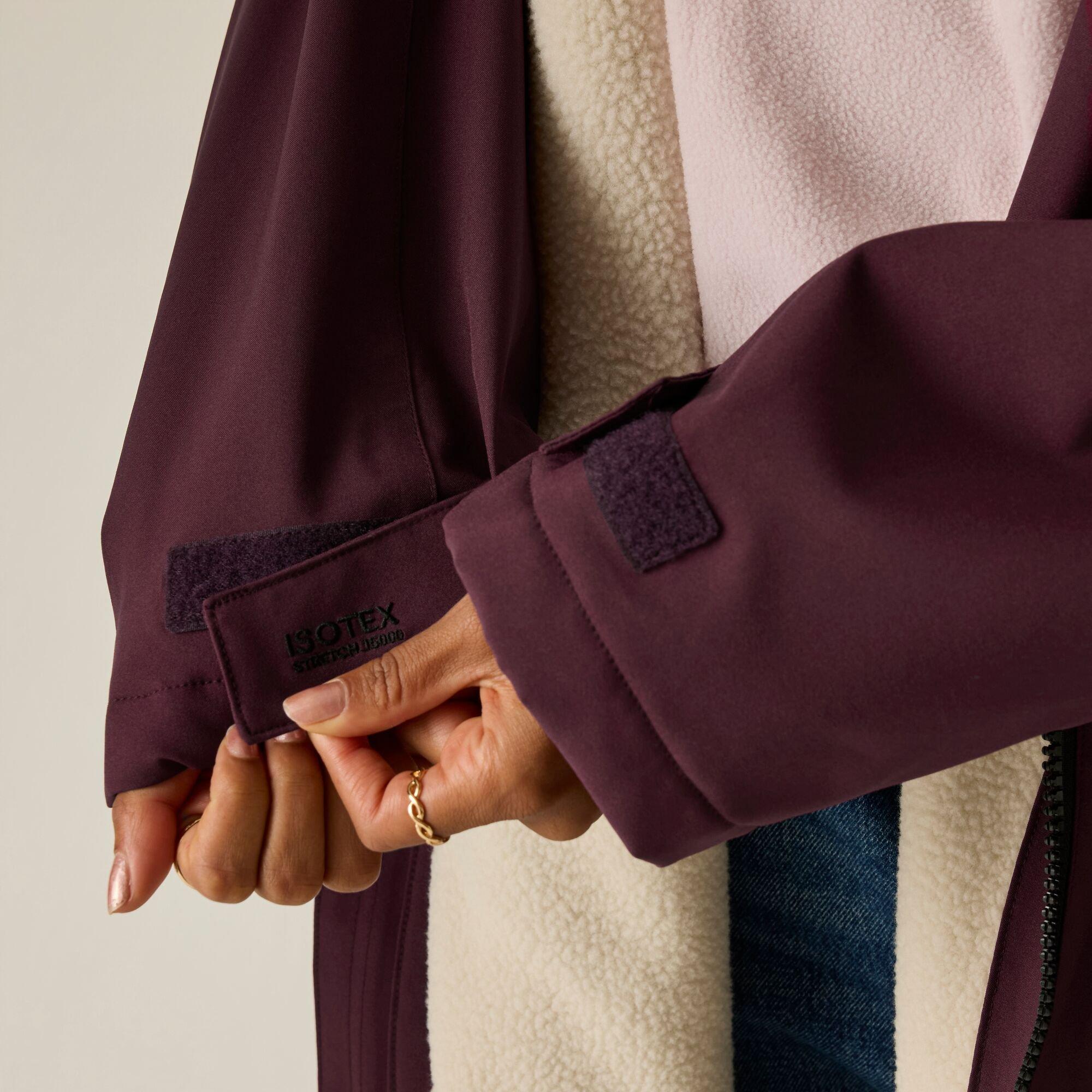 Fig - Regatta - Adult Waterproof Changing Robe Pro - 9