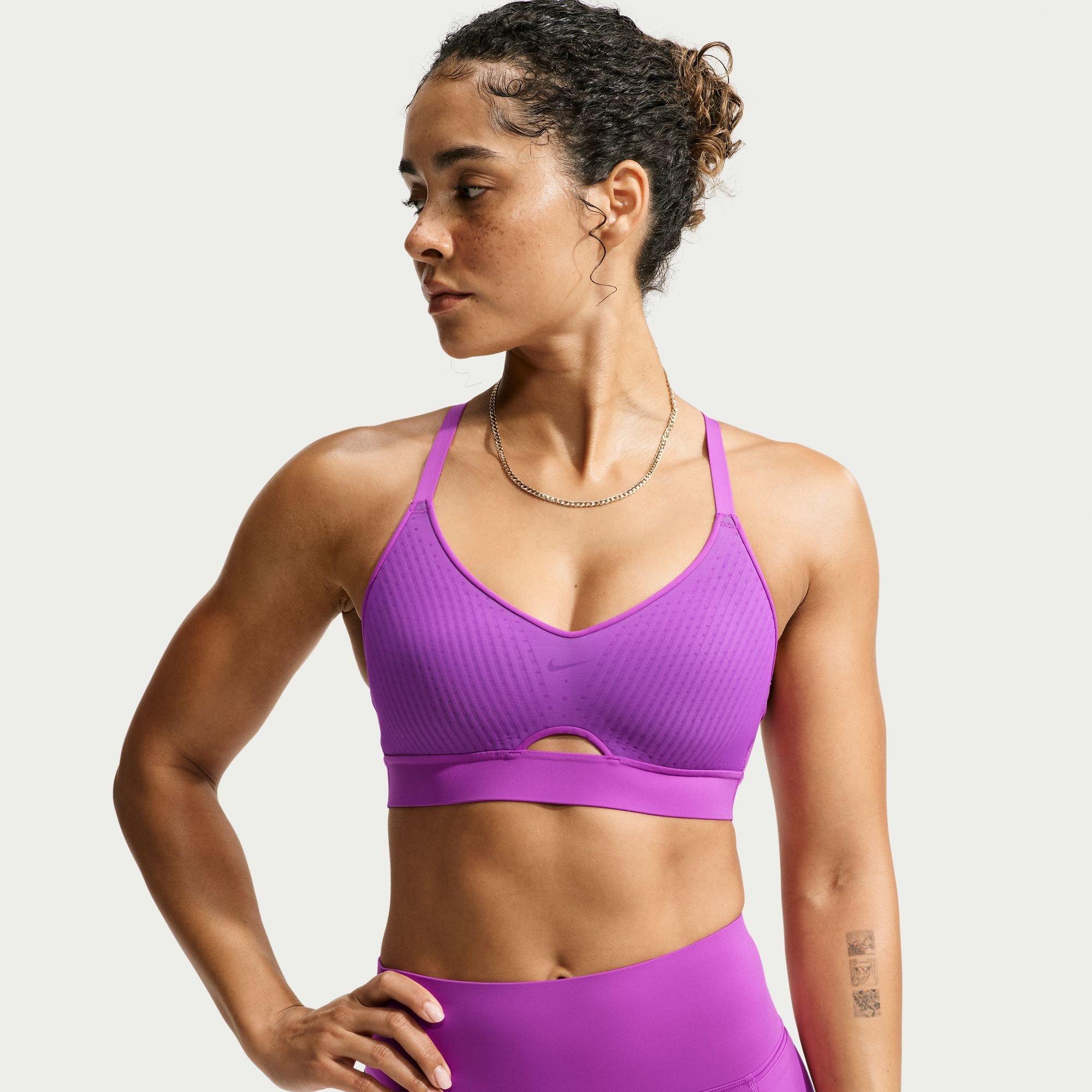 Nike Women's Universa Pulse Dri-FIT Racerback Medium-Impact Sports Bra