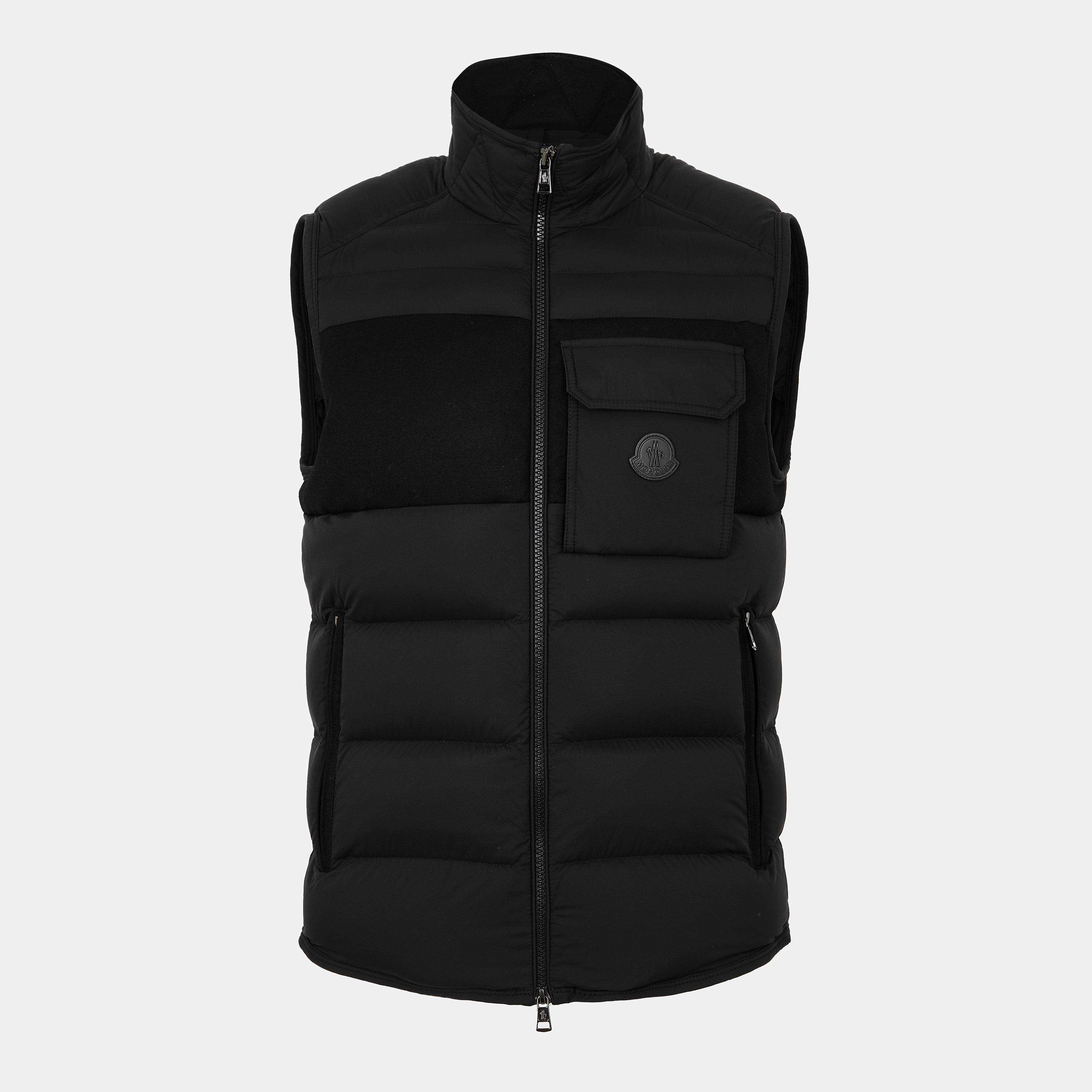 Moncler Men's Edit Quilted Sleeveless Gilet - Black 999 - M